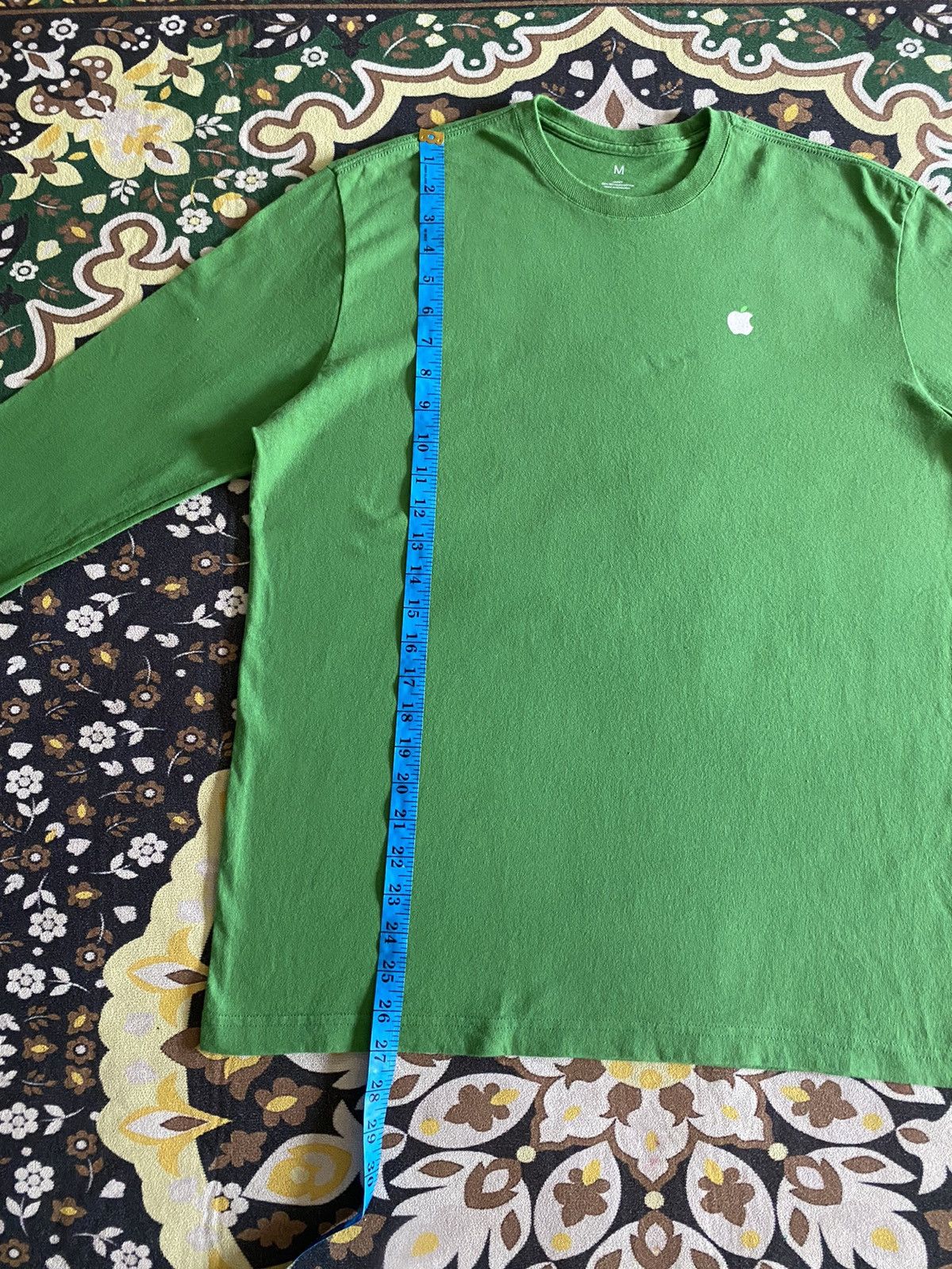 Apple × Designer Apple Green Color Nice Design Long Sleeve Tee Size US M / EU 48-50 / 2 - 7 Thumbnail