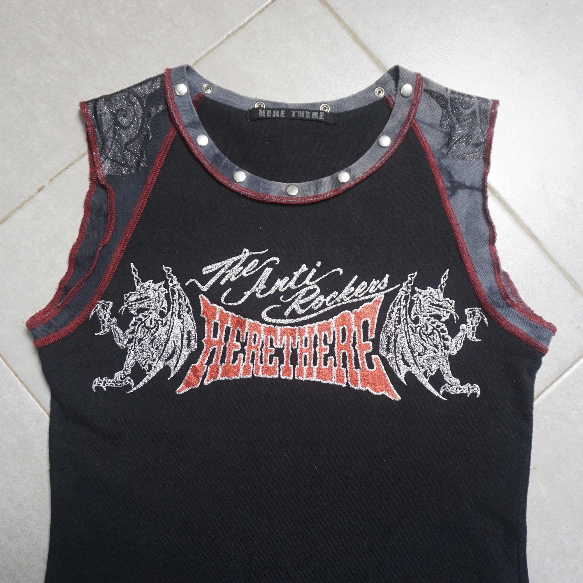 Japanese Brand Here there Y2K sleevless Size US S / EU 44-46 / 1 - 2 Thumbnail