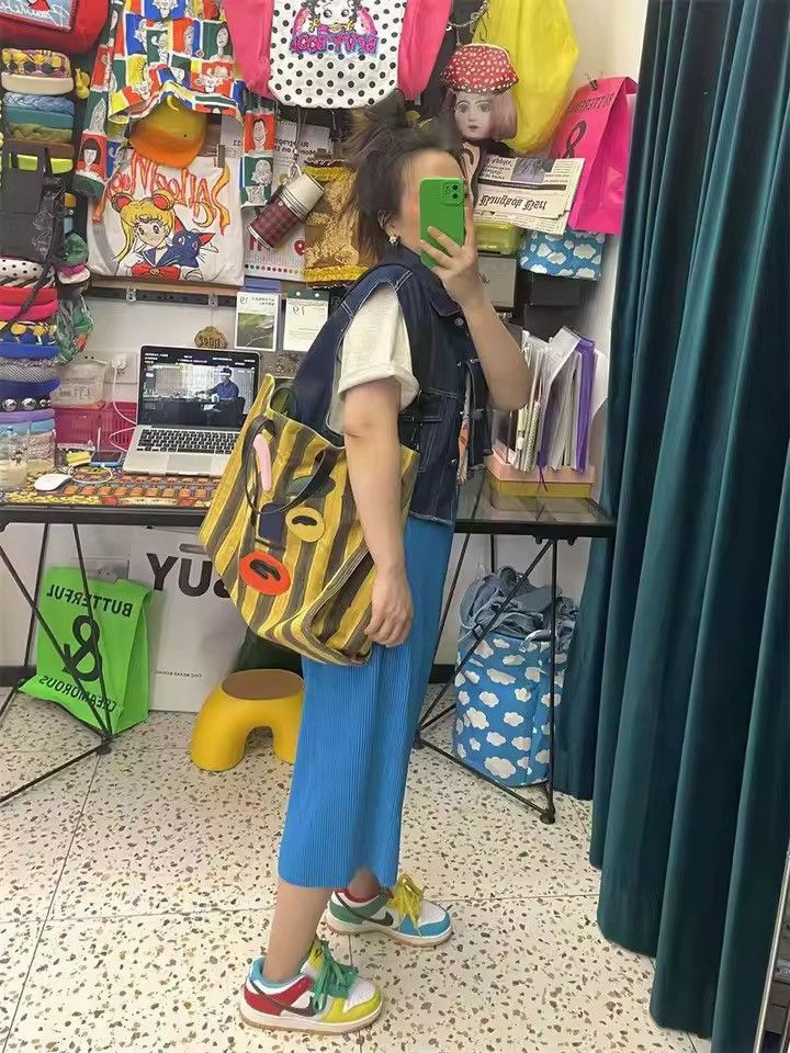 Handmade Canvas Capacity Designer Cartoon Shoulder Shopping Bag Size ONE SIZE - 8 Thumbnail