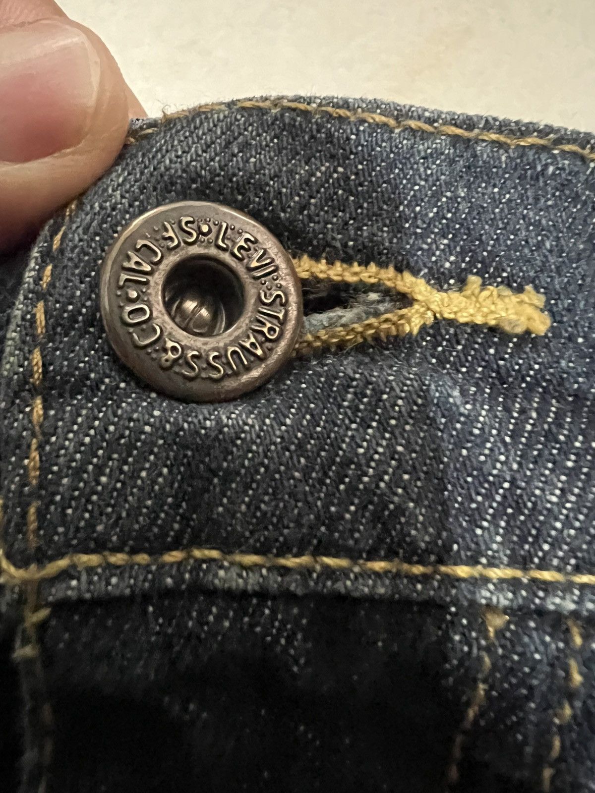 Japanese Brand × Levi's × Levi's Vintage Clothing 🌈VINTAGE LEVIS 597 DISTRESSED BOOTCUT JEAN Size US 35 - 11 Thumbnail