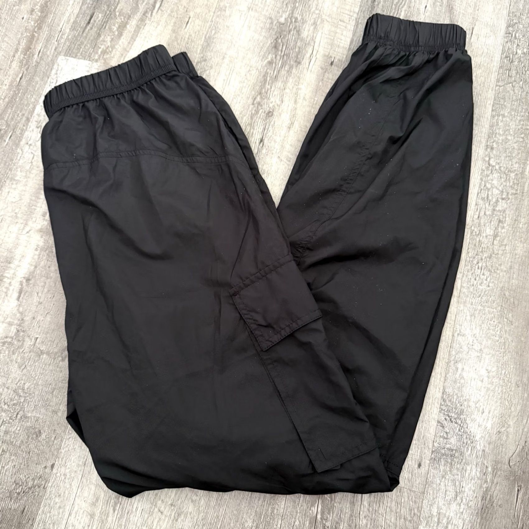 Fabletics Fabletics Womens Small Lightweight Cargo Jogger Pants Black Pull-On Elastic Size 28" / US 6 / IT 42 - 5 Thumbnail