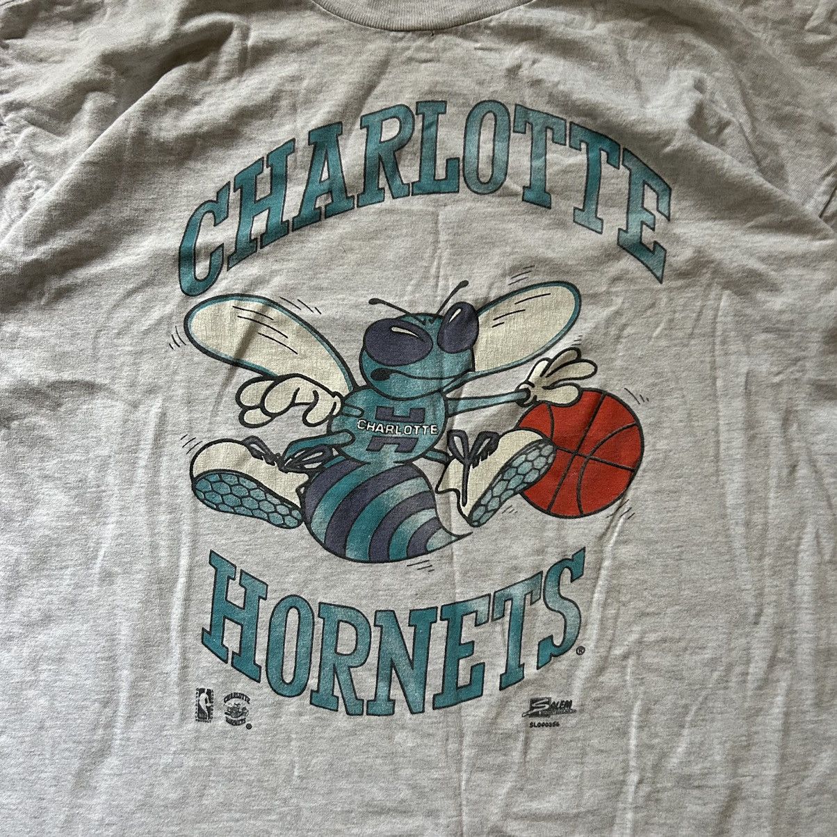 Vintage Vintage Charolette Hornets Tee Size US XL / EU 56 / 4 - 2 Thumbnail