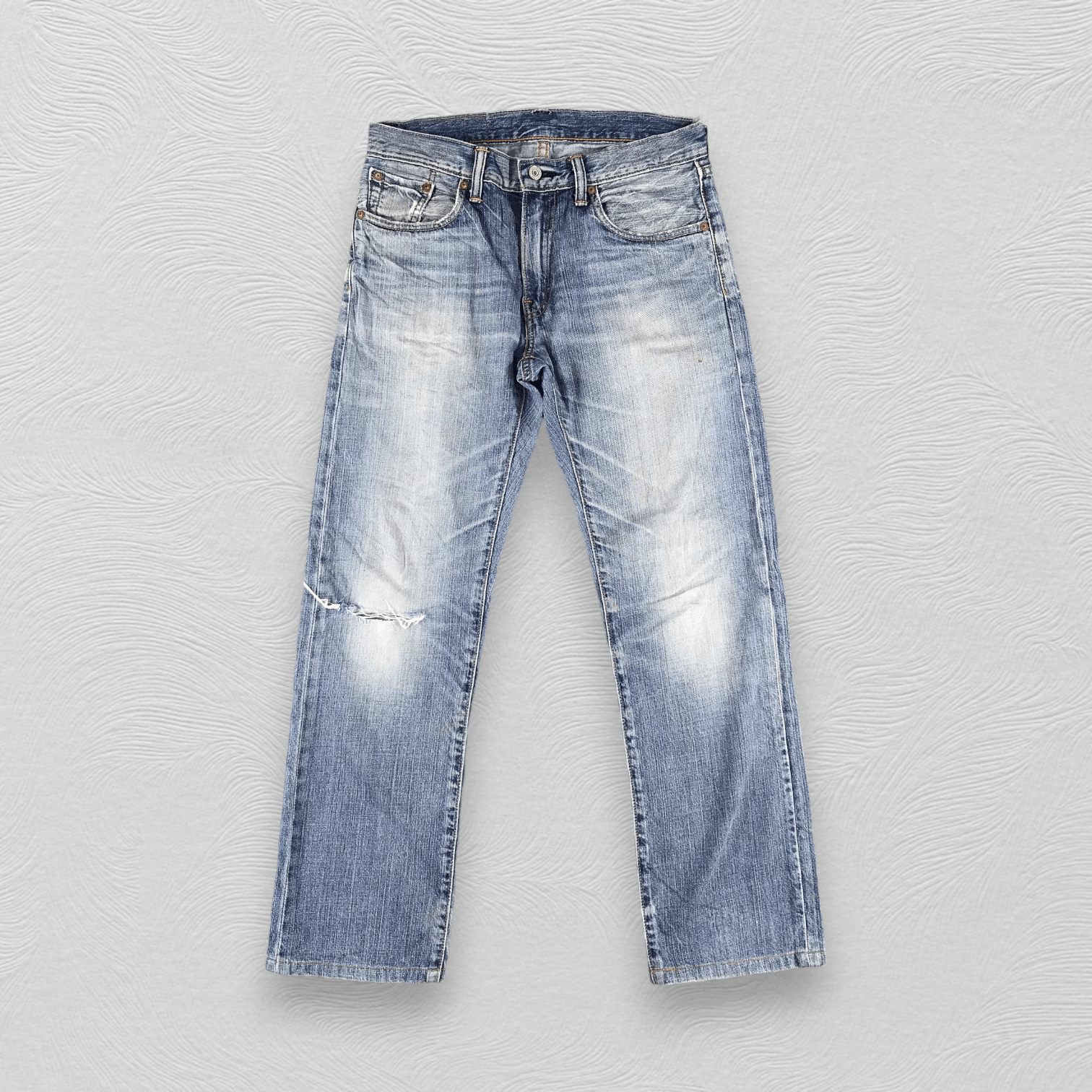 Levi's Levi's 502 Jeans Distress Faded Blue Denim KJ1402 Size US 31 - 1 Thumbnail