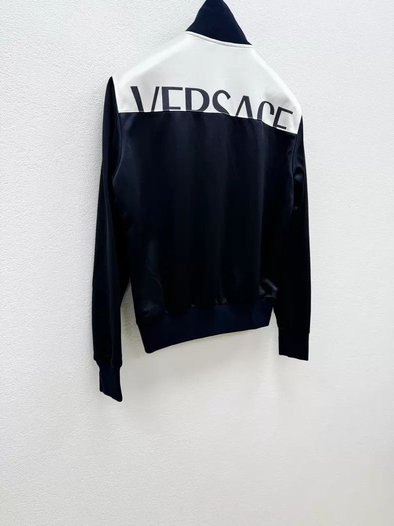 Versace Versace Embroidered zip-up shirt jacket Size US S / EU 44-46 / 1 - 4 Thumbnail
