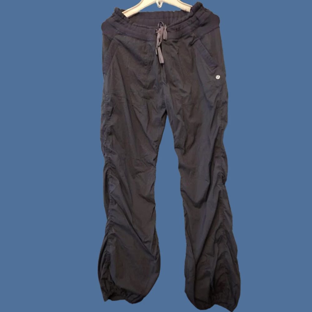 Lululemon Lululemon Joggers Womens 10 Black Drawstring Ruched Leg Pants Yoga Gym Stretch Size 32" / US 10 / IT 46 - 1 Thumbnail