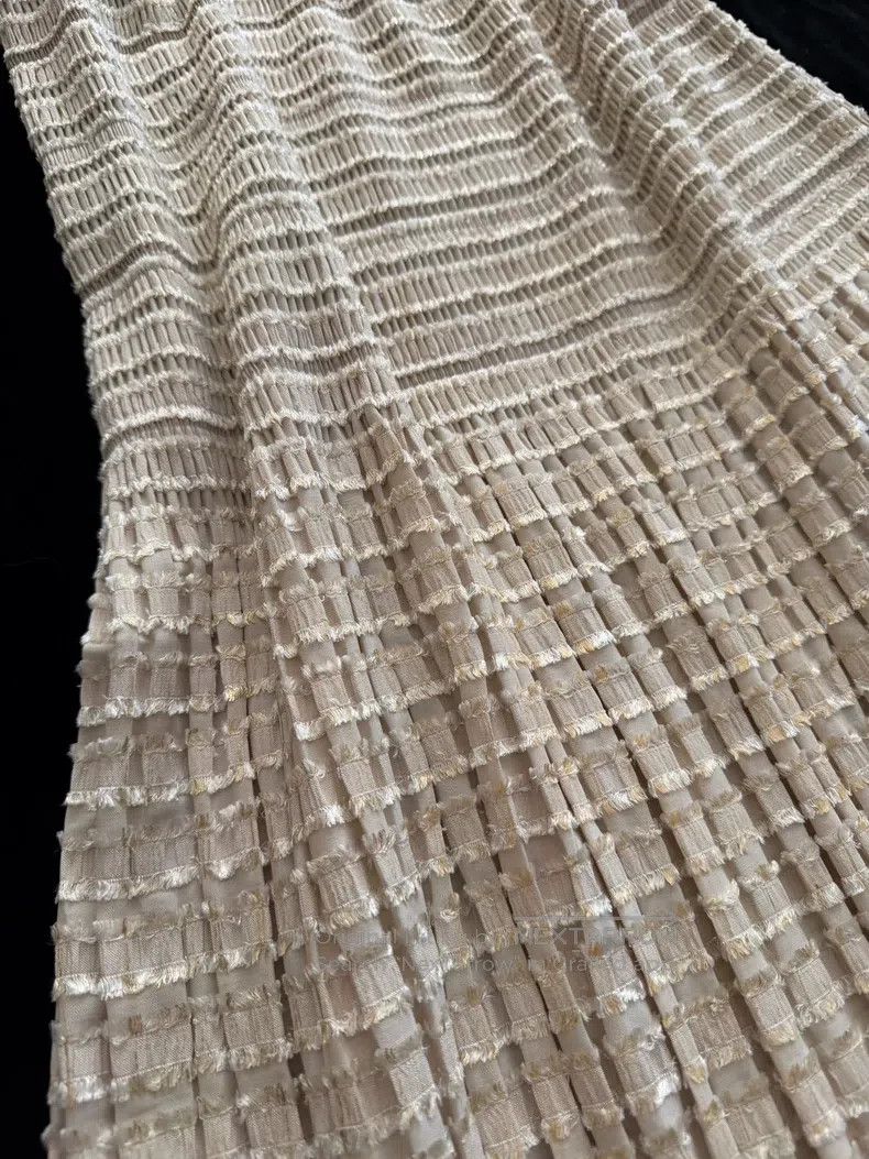 Issey Miyake Issey Miyake Beige Skirt Size 25" / US 0 / IT 36 - 7 Thumbnail