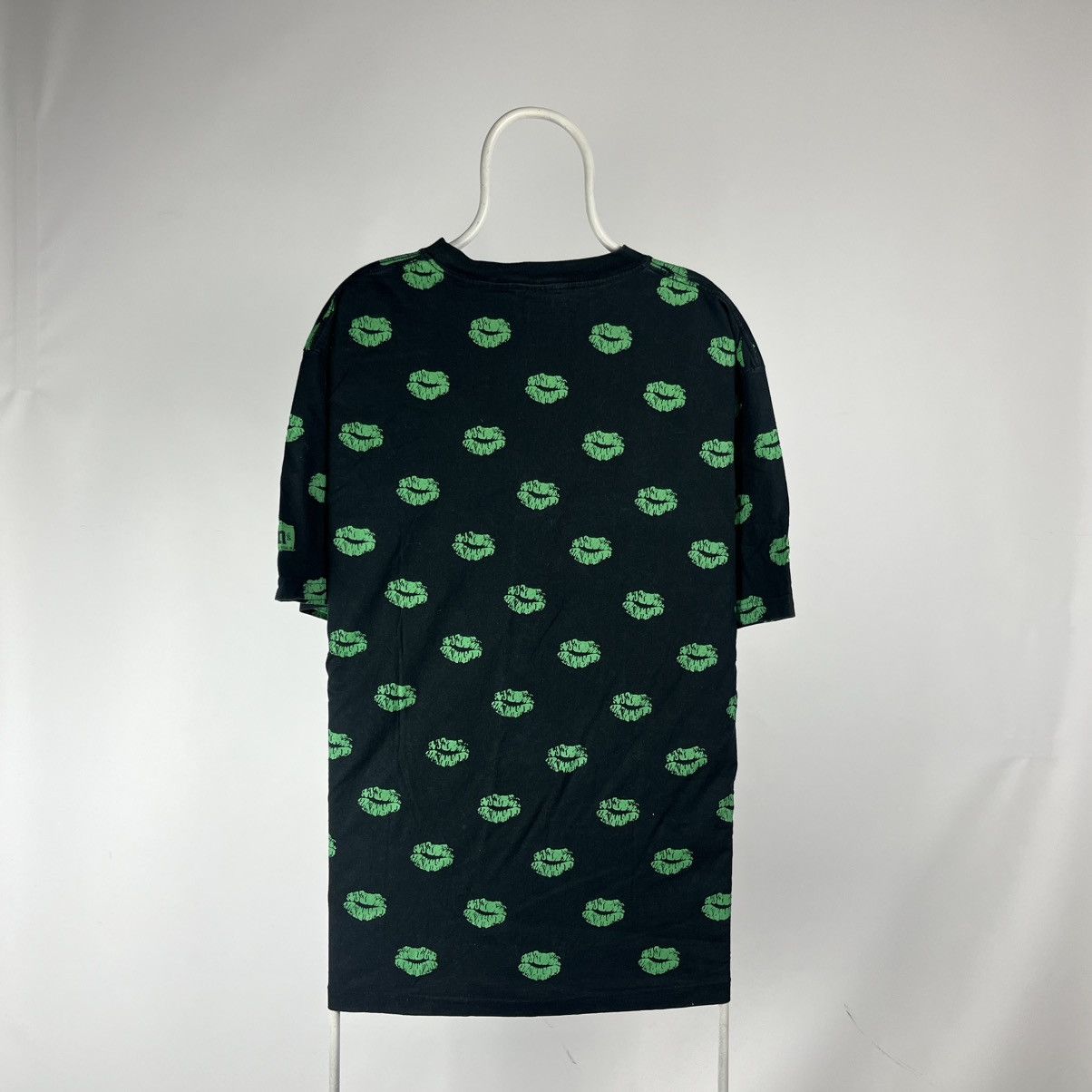 Band Tees Vintage M&Ms tshirt multi logo size XXLarge Size US XXL / EU 58 / 5 - 2 Thumbnail