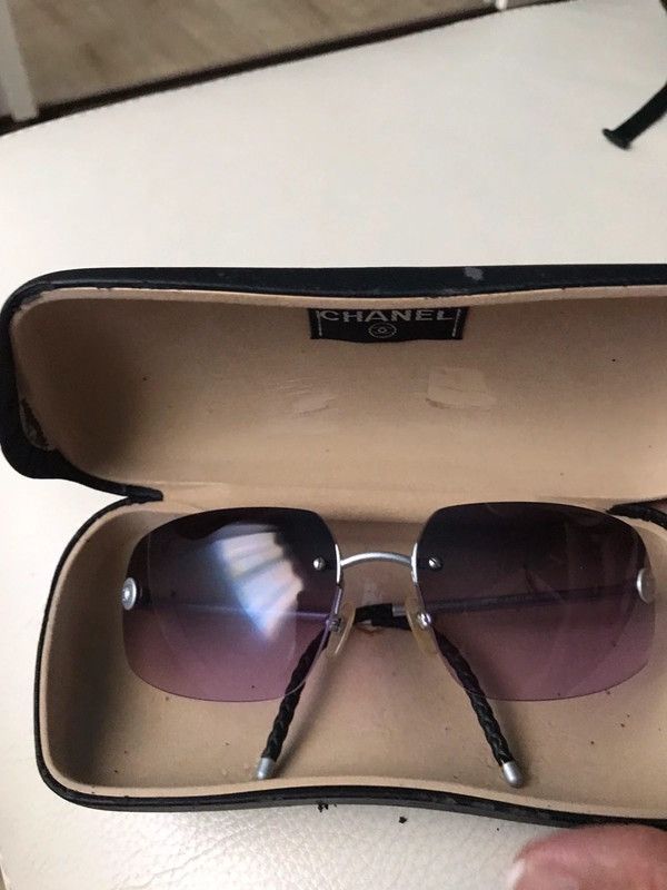 Chanel Sunglasses 4032 Rhinestone Logo Rimless Vintage 4017