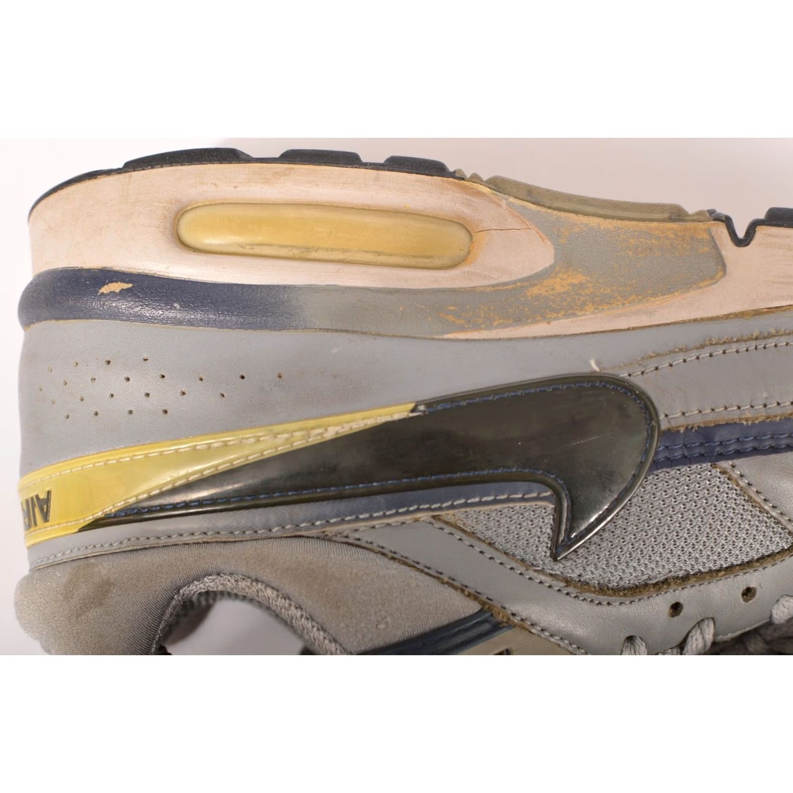 Nike Nike Air Max BW Vintage 2003 Sneakers 304880-041 Size US 10 Gray Men Distressed Rare Shoes Size US 9 / EU 42 - 6 Thumbnail