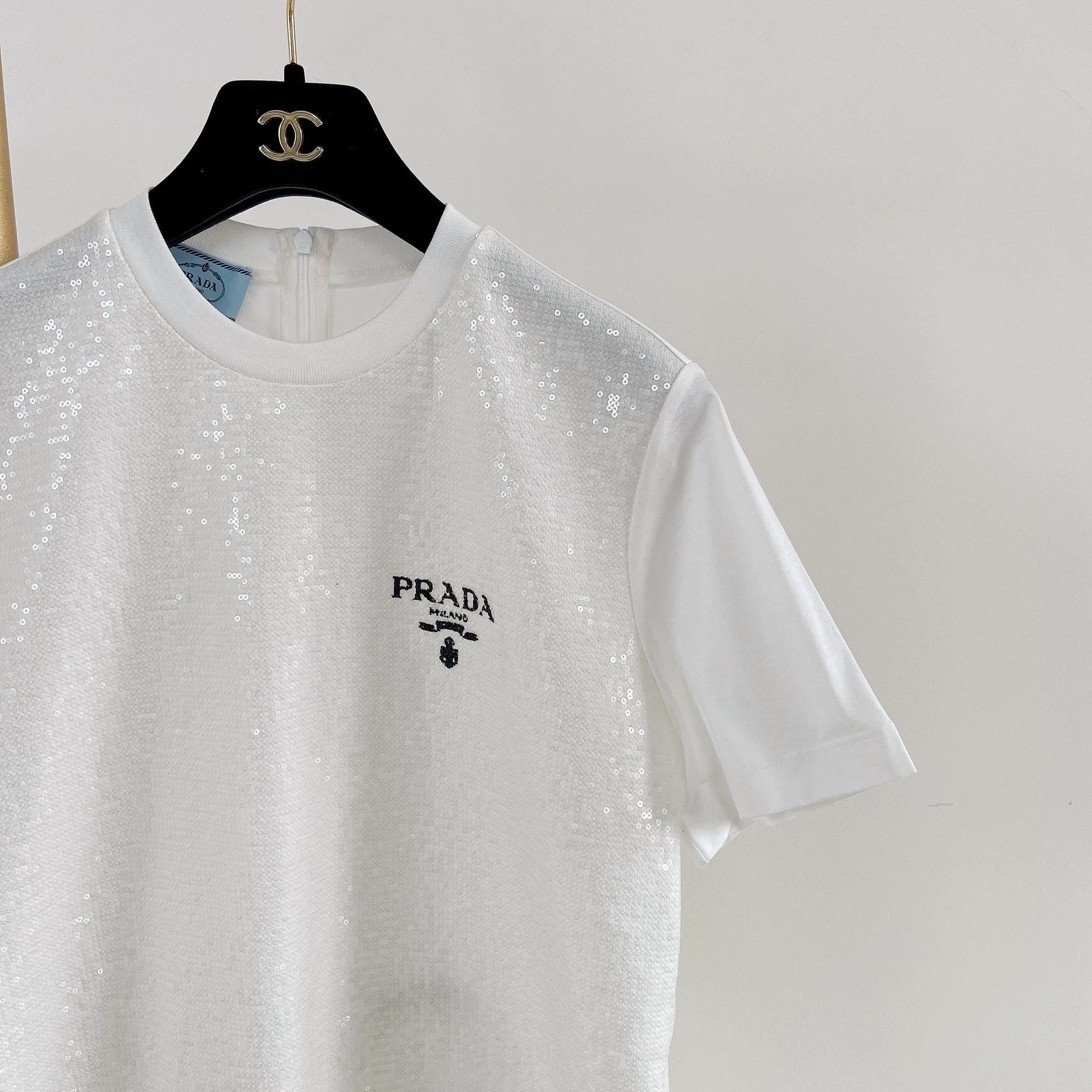 Prada Prada white sequined T-shirt XS Size XS / US 0-2 / IT 36-38 - 3 Thumbnail