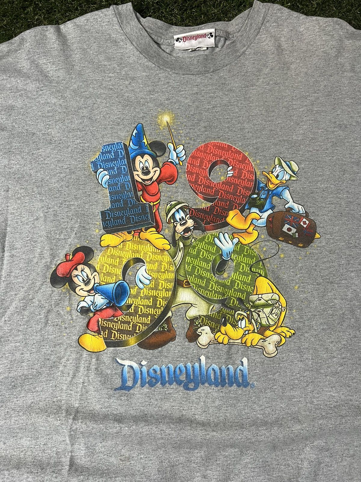 Disney Vintage 1999 Mickey Mouse Fantasia Disney Land Tee Size US XXL / EU 58 / 5 - 2 Thumbnail