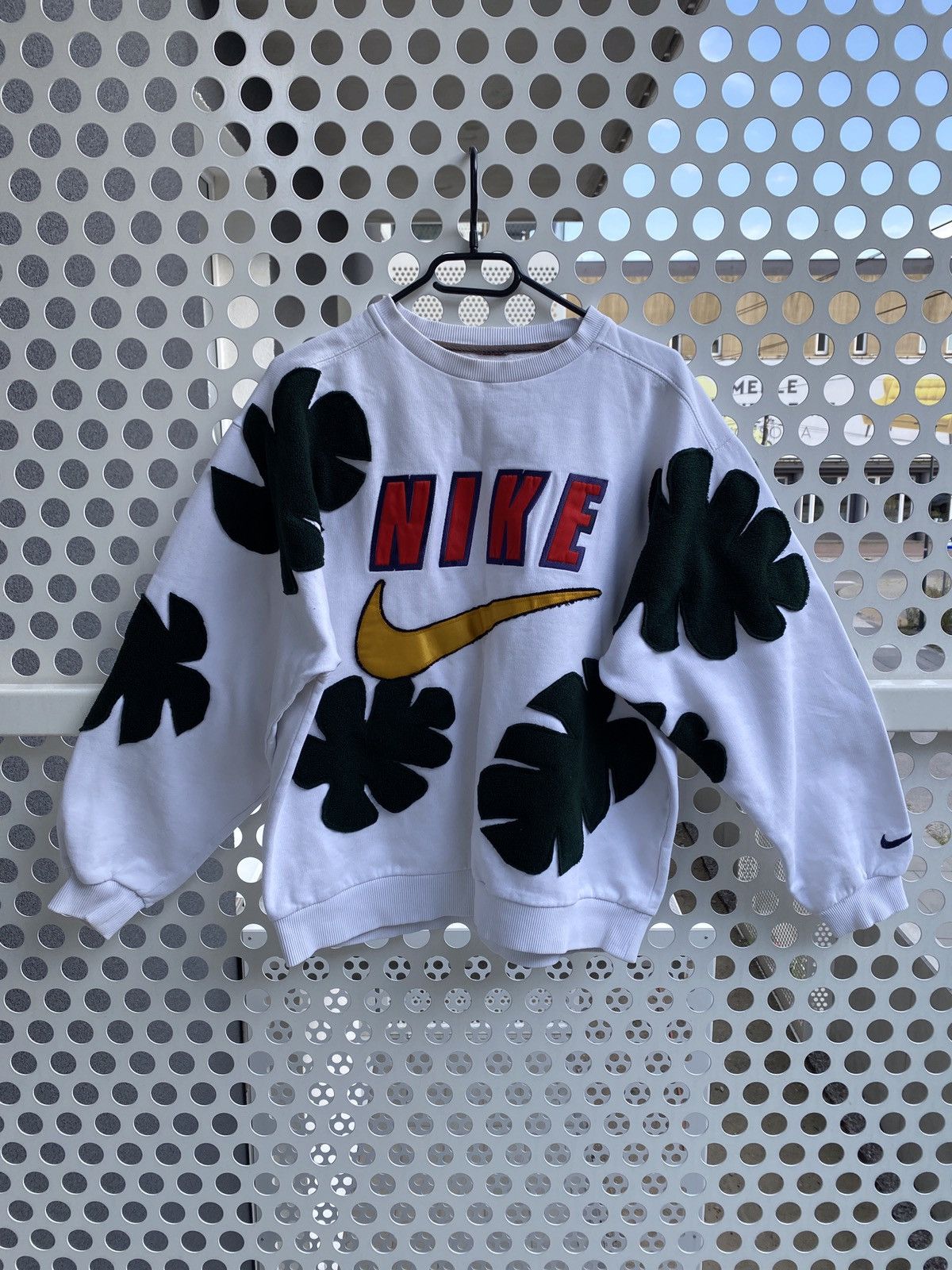 Nike × Vintage Vintage Nike Custom big Center Swoosh Oversize Hoodie Y2K Size US S / EU 44-46 / 1 - 1 Thumbnail