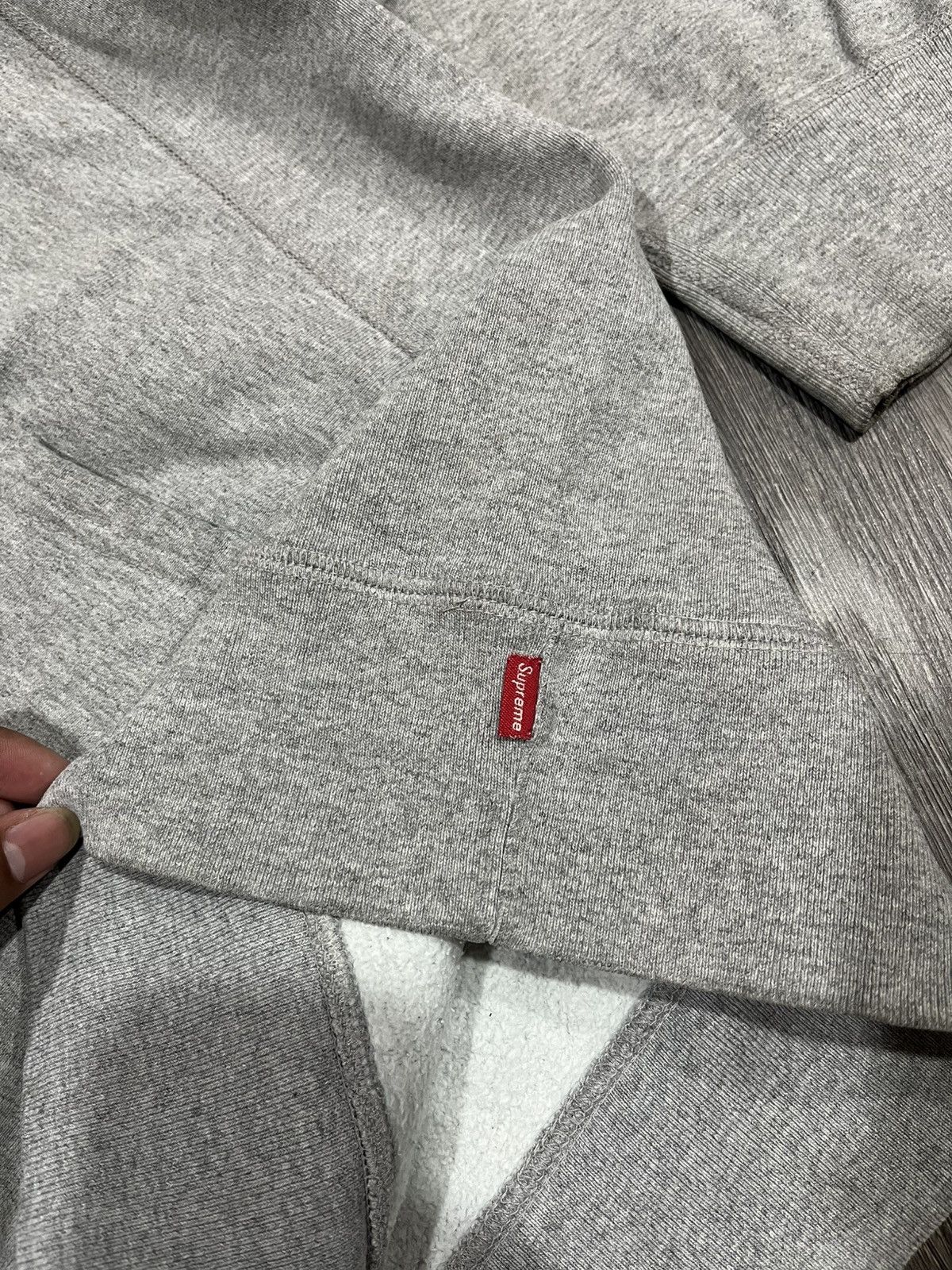 Supreme Supreme Classic Script Hooded Sweatshirt Size US L / EU 52-54 / 3 - 9 Thumbnail