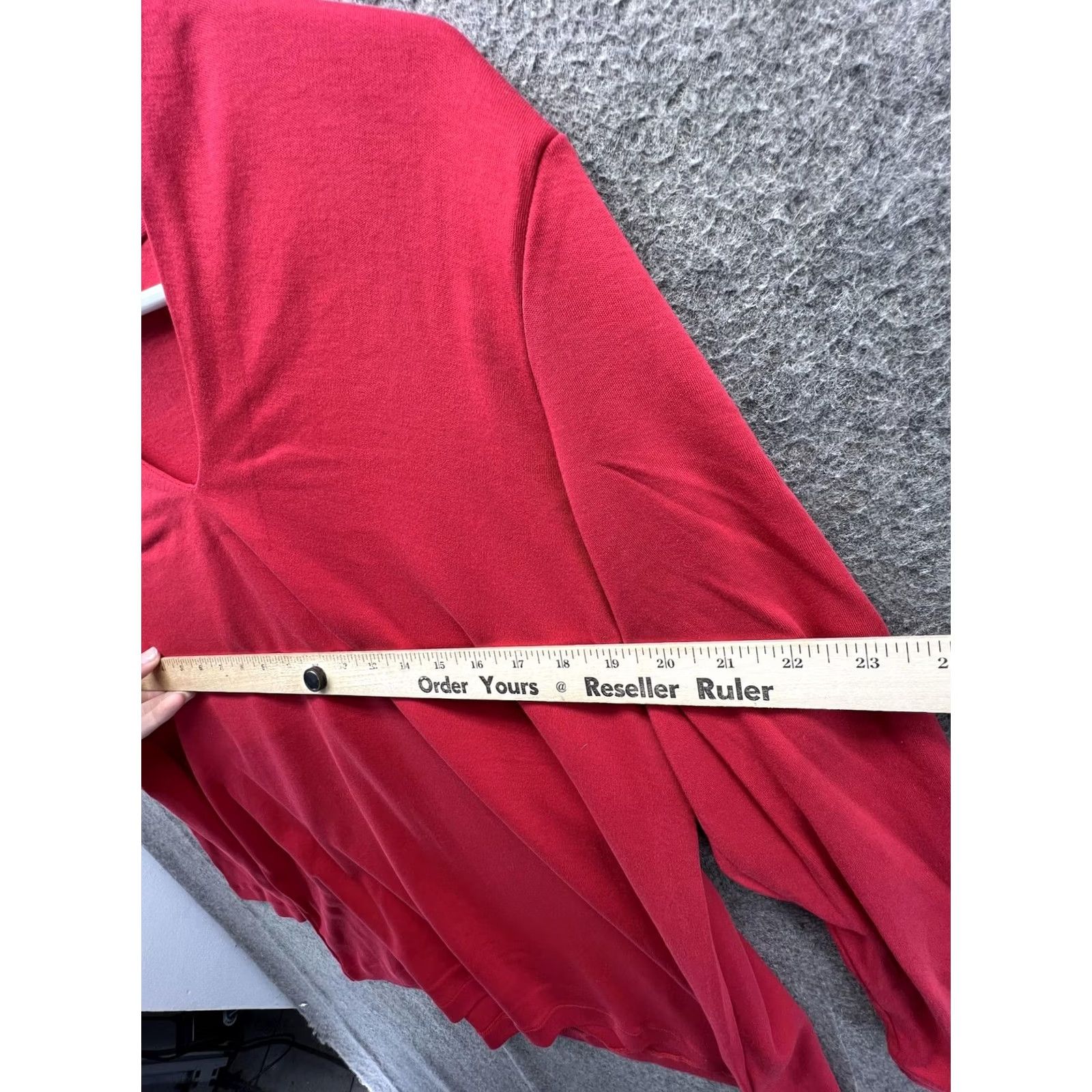 Vintage Chico's Shirt Womens Large Red V Neck Long Sleeve Jersey Top Relaxed Fit Size L / US 10 / IT 46 - 4 Thumbnail