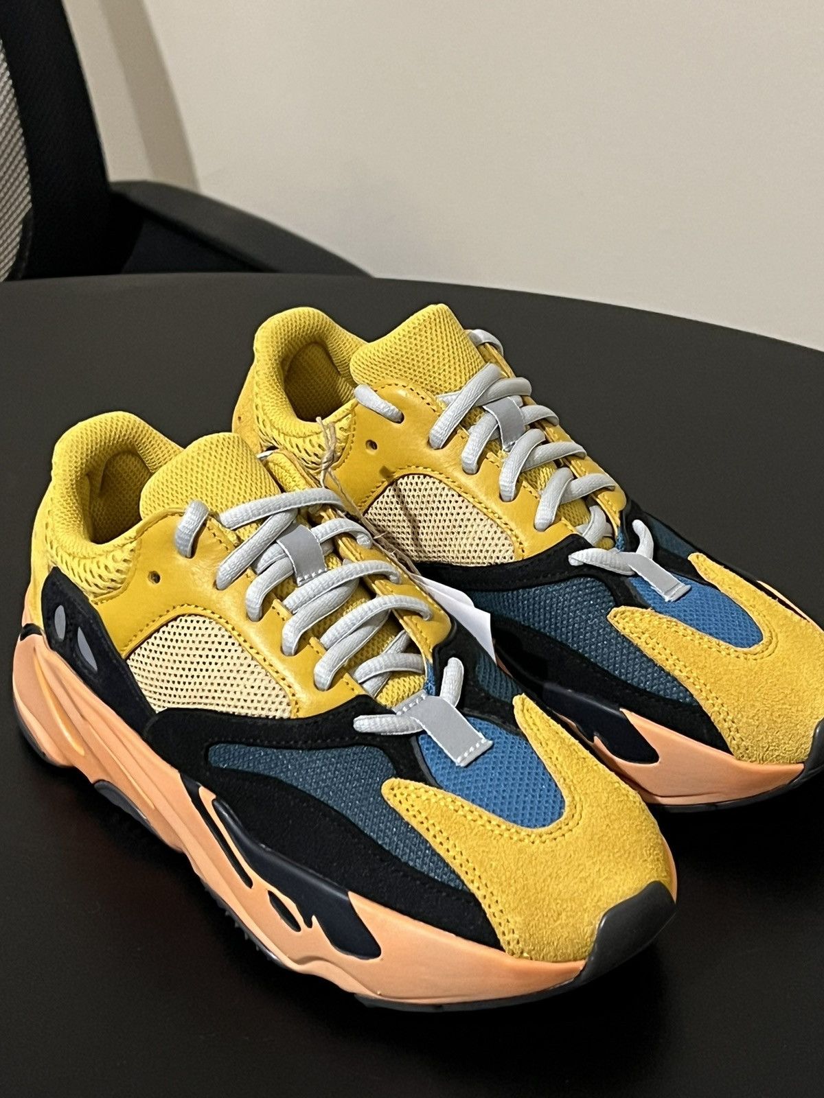 Adidas × Kanye West Adidas Yeezy Boost 700 V1 Sun Size US 5 / IT 35 - 1 Thumbnail