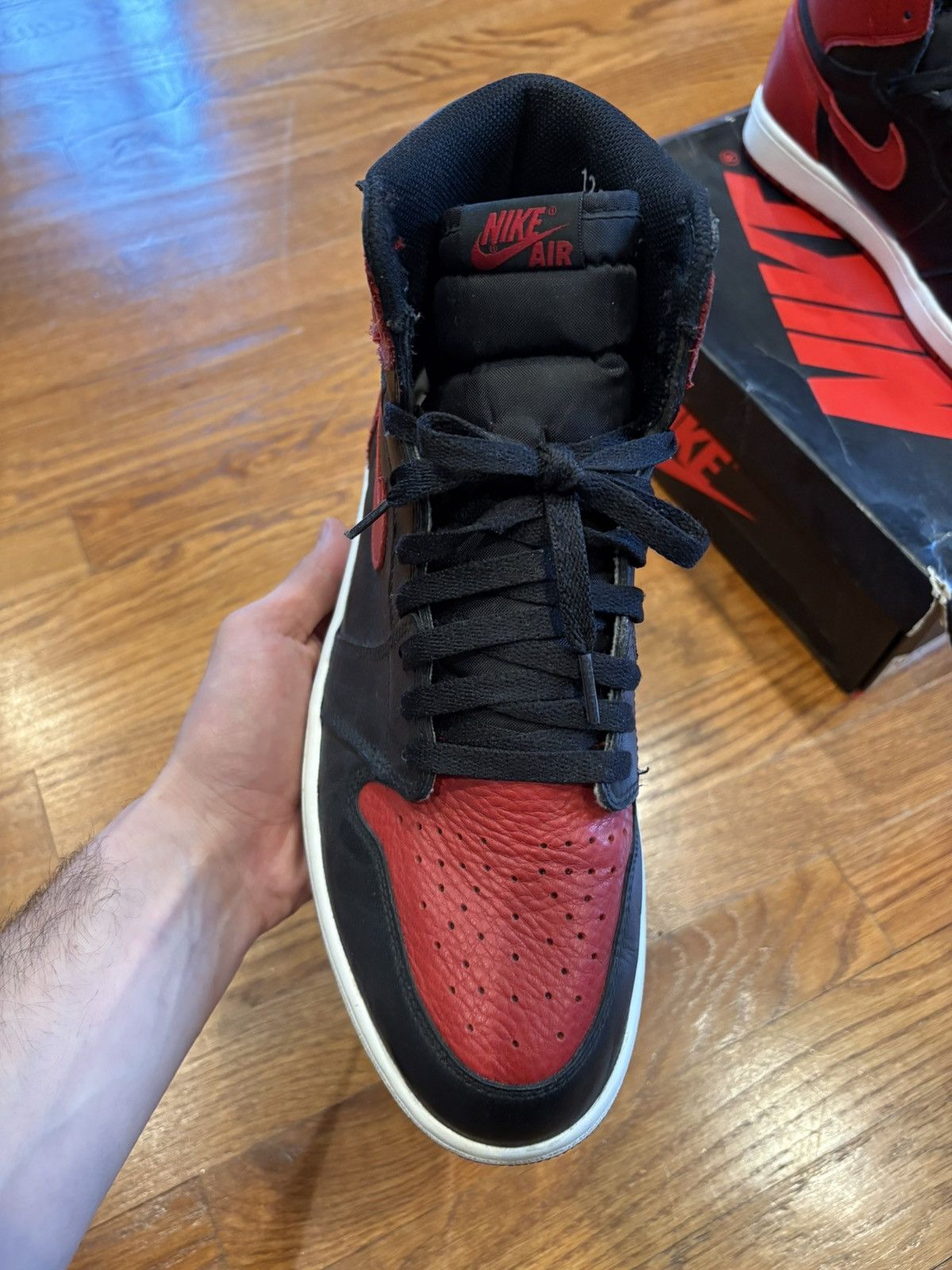 Nike Jordan 1 Banned/Bred 2016 Size US 12 / EU 45 - 5 Thumbnail