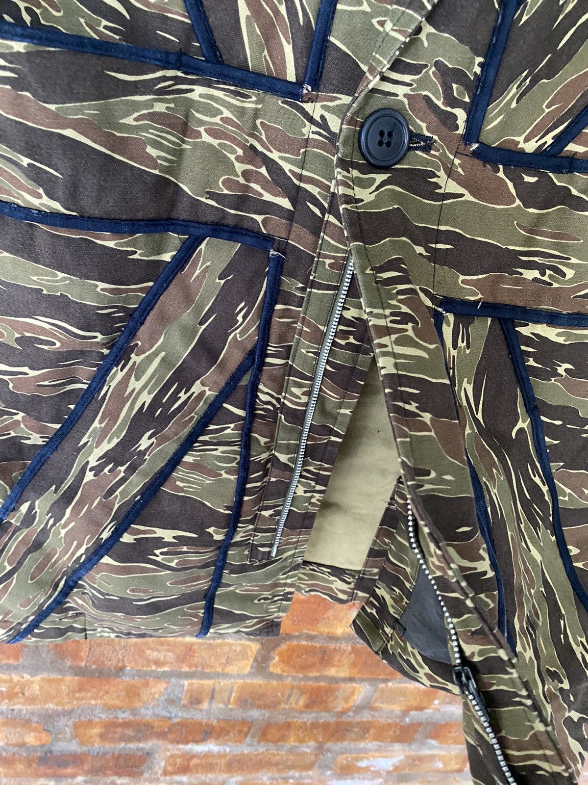 Japanese Brand 1990s MILKBOY Union Jack camo Military Jacket Size US L / EU 52-54 / 3 - 13 Thumbnail