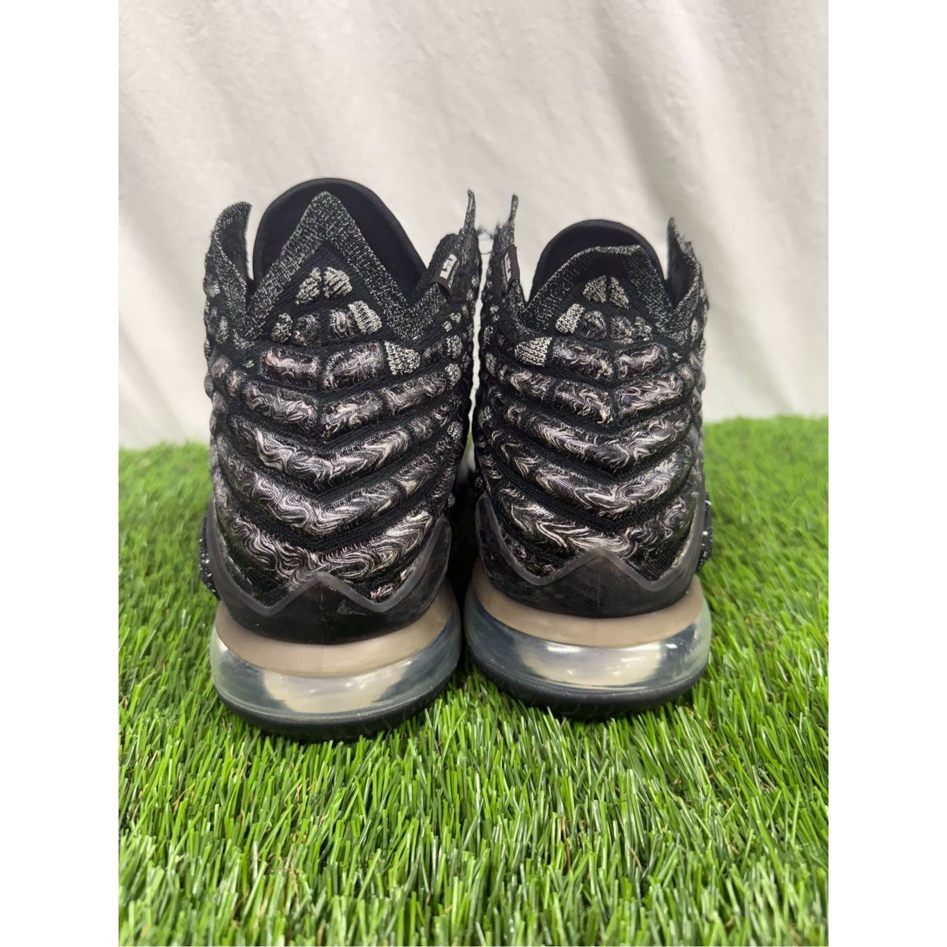 Nike Size 8.5 NIKE LEBRON 17 BLACK WHITE MEN'S BASKETBALL SHOES Size US 8.5 / EU 41-42 - 3 Thumbnail