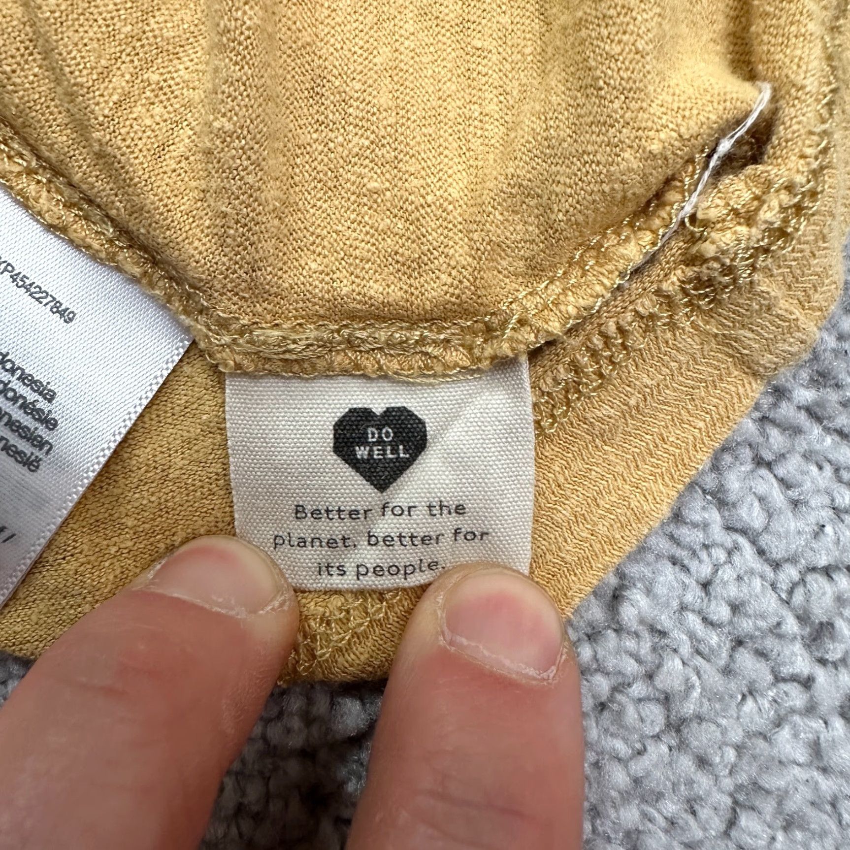 Madewell Madewell T-Shirt Womens Small Yellow V-Neck Cropped Sleeveless Cropped Top Hemp Cotton Casual Vintage No 90s? Size S / US 4 / IT 40 - 7 Thumbnail