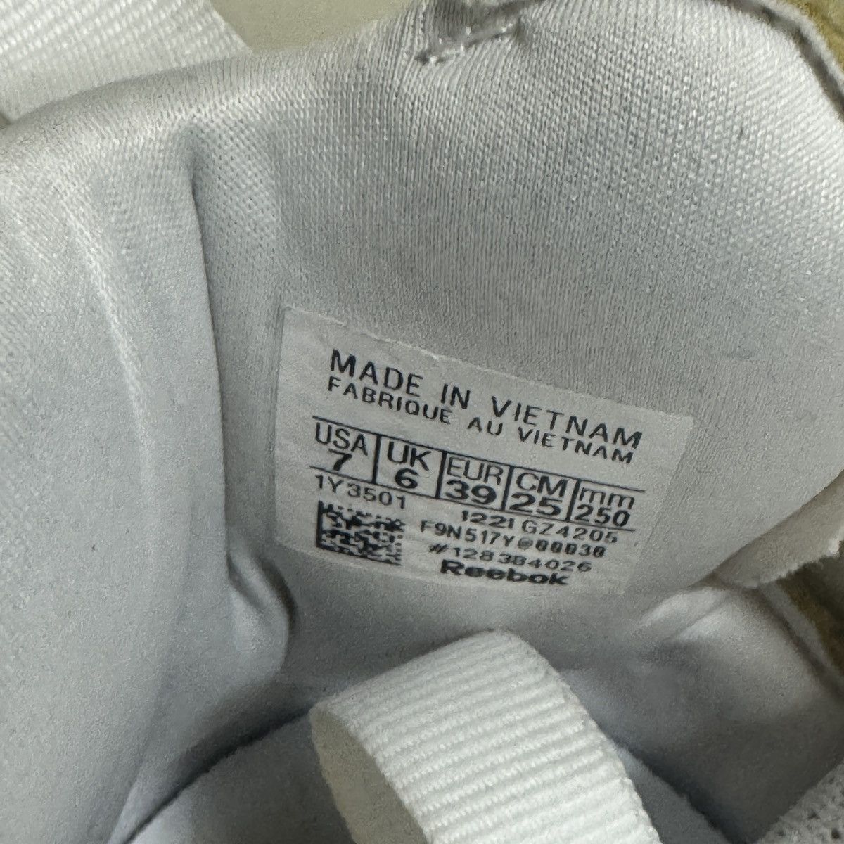 Maison Margiela × Reebok Reebok Maison x Margiela Instapump Fury Memory Of Shoes Size US 7 / EU 40 - 20 Thumbnail
