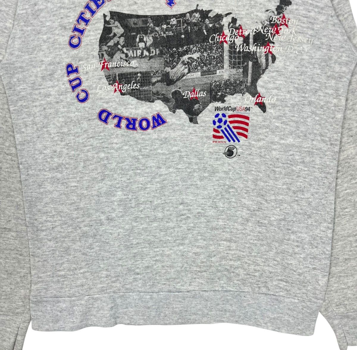 Vintage Vintage 90s Football World Cup USA 1994 Sweatshirt Size US M / EU 48-50 / 2 - 4 Thumbnail