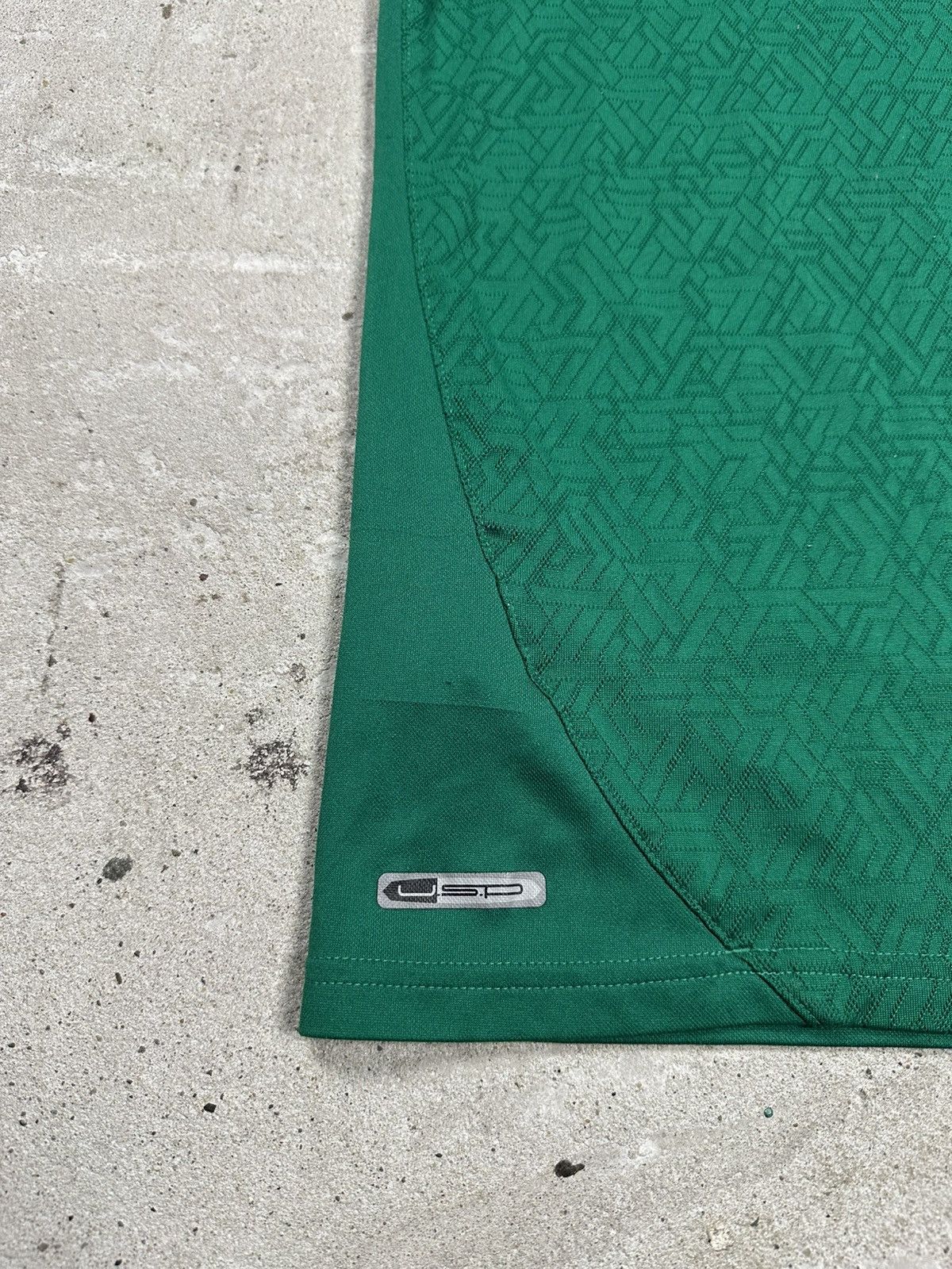 Puma × Vintage Puma x Cameroon 2010/2011 Home Jersey T Shirt Soccer Size US S / EU 44-46 / 1 - 12 Thumbnail