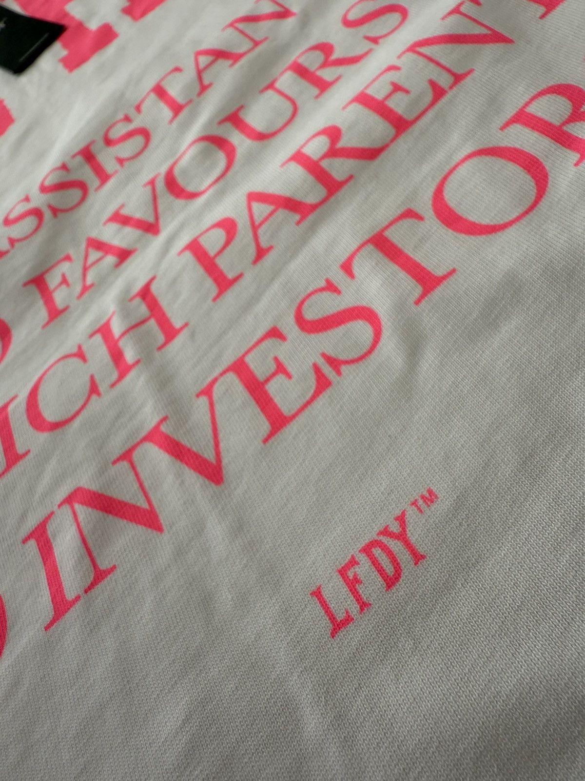 LFDY LFDY LiveFast No Rich Parents Pink Tshirt Tee Size US L / EU 52-54 / 3 - 5 Thumbnail