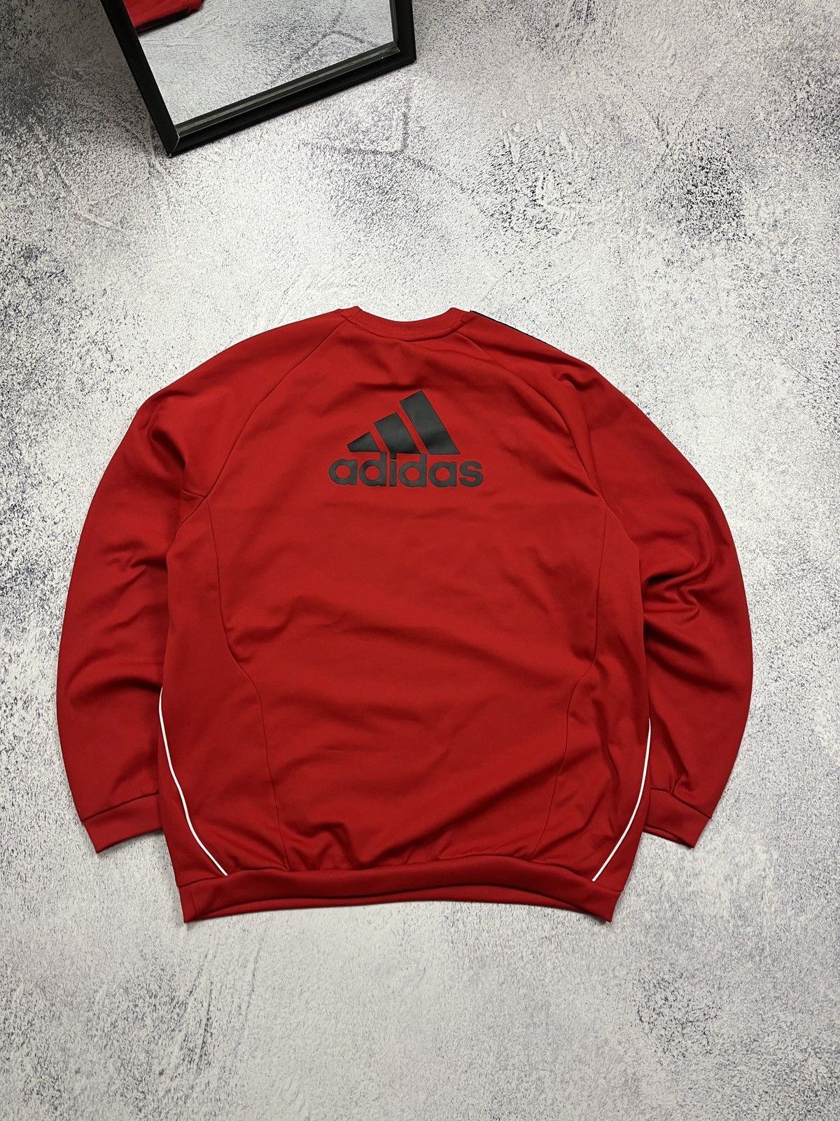 Adidas Vintage Adidas Liverpool 2010 Soccer Training Sweatshirt Size US L / EU 52-54 / 3 - 12 Thumbnail
