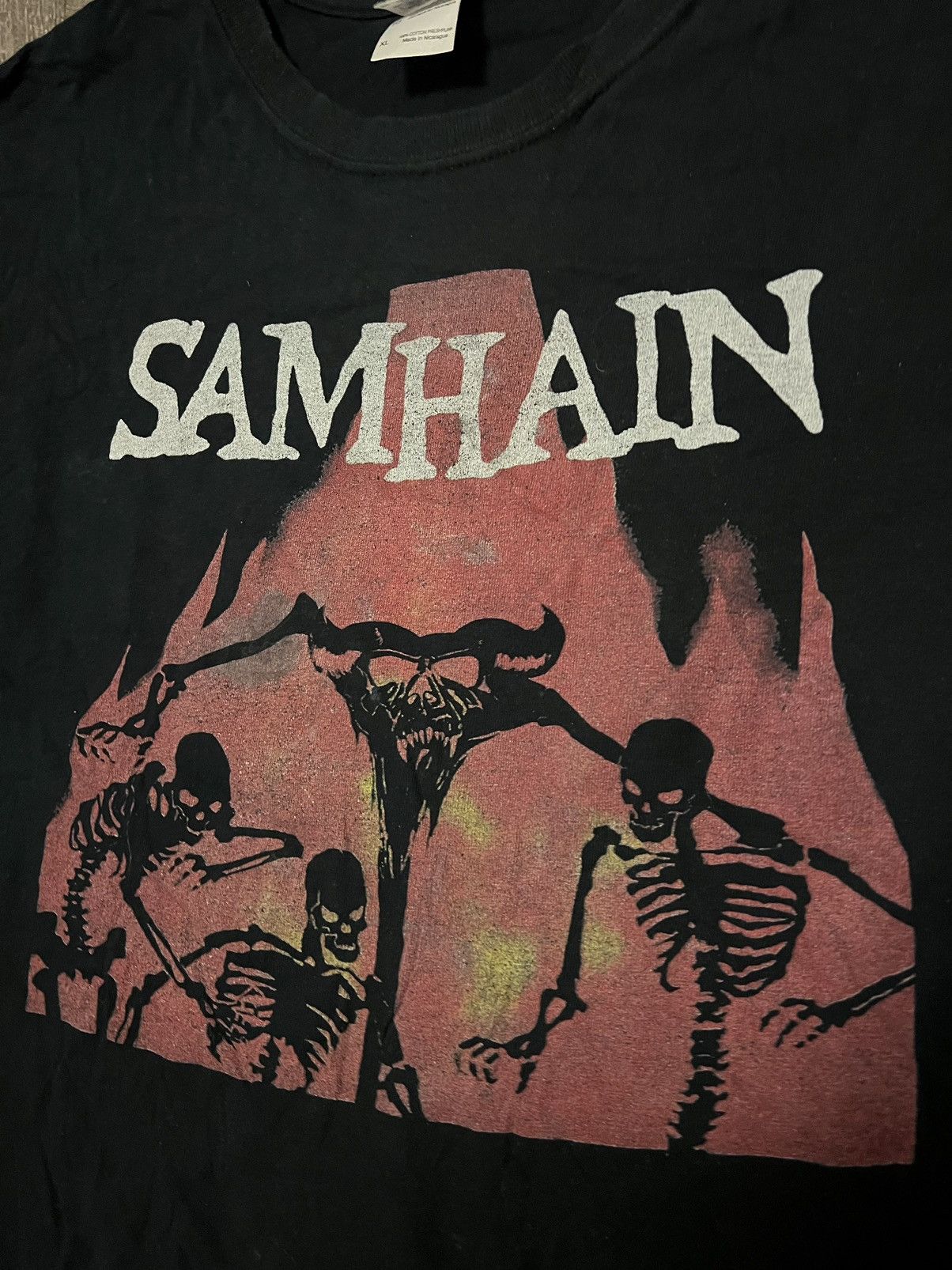 Vintage Vintage SAMHAIN NOVEMBER COMING FIRE SHIRT size XL Size US XL / EU 56 / 4 - 2 Thumbnail