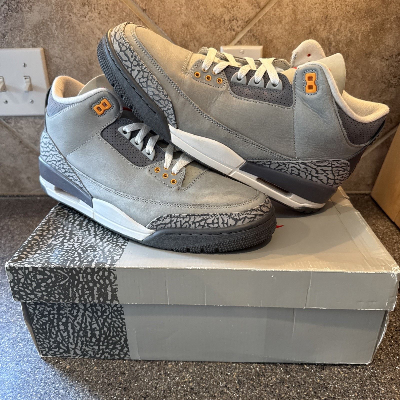 Nike Nike Air Jordan 3 LS, Size 11 VERY CLEAN!!!! Size US 11 / EU 44 - 1 Thumbnail