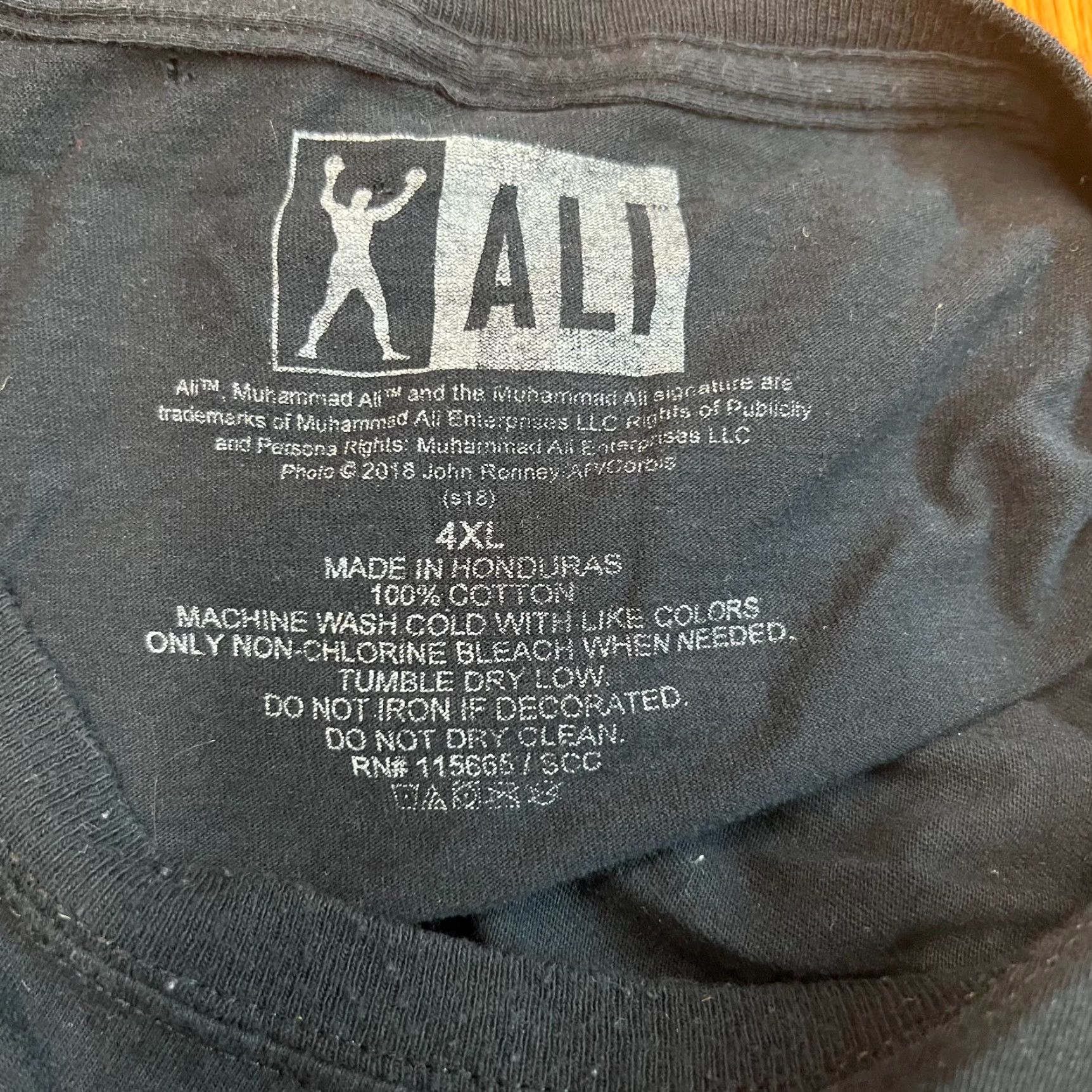Vintage Ali Men's Boxer Print Crew Neck Short Sleeves Pullover Black T Shirt Size 4XL Size US XXL / EU 58 / 5 - 5 Thumbnail