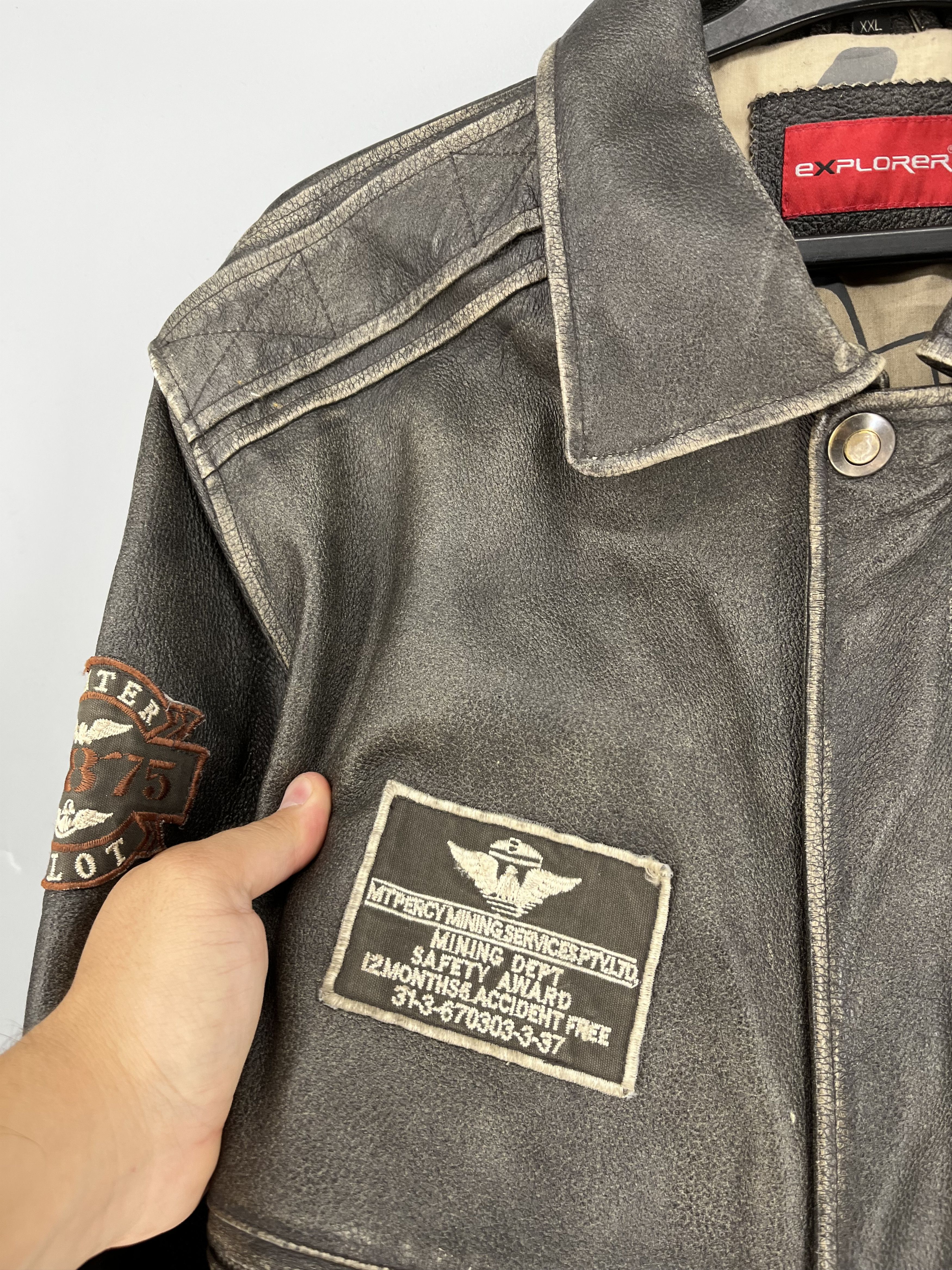 Vintage Explorer Vtg Leather Bomber Jacket – Distressed Patina 90s Size US XXL / EU 58 / 5 - 7 Thumbnail