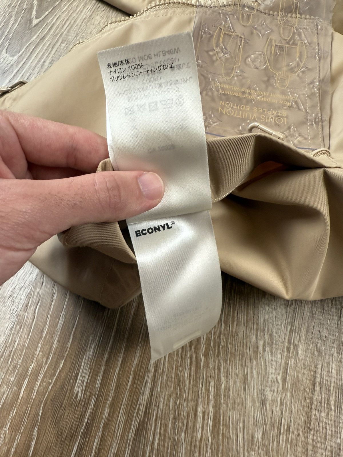 Louis Vuitton Louis Vuitton Staples Edition Reversible Windbreaker Size US S / EU 44-46 / 1 - 10 Thumbnail