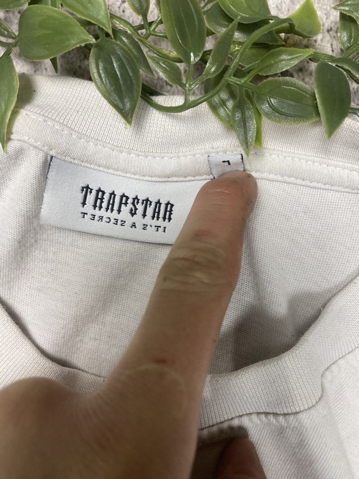 Trapstar London Trapstar T-Shirt Big Logo Tiger Y2K England Short Sleeve Size US L / EU 52-54 / 3 - 13 Thumbnail