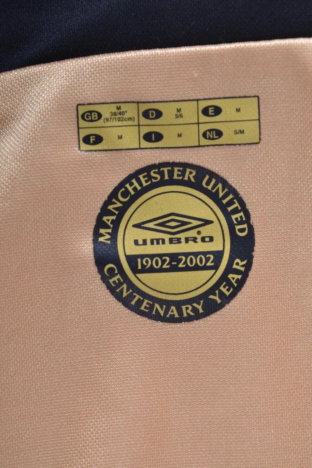 Umbro MANCHESTER UNITED 2001/2002 FOOTBALL SHIRT CENTENARY UMBRO M Size US M / EU 48-50 / 2 - 9 Thumbnail