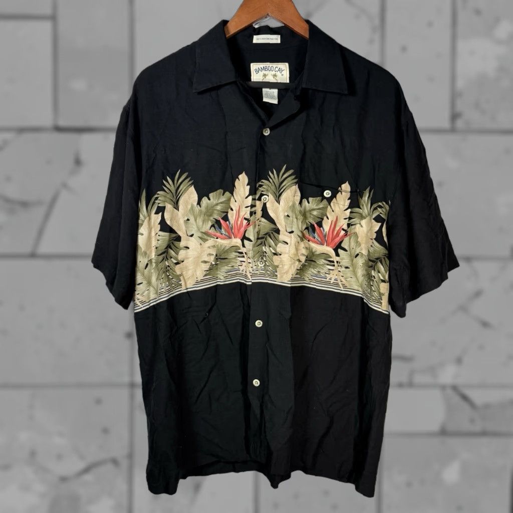 Vintage VTG Bamboo Cay Hawaiian Shirt Mens Size M Short Sleeve Black Palm Leaf Print 100% Rayon Button-Up Size US M / EU 48-50 / 2 - 1 Thumbnail