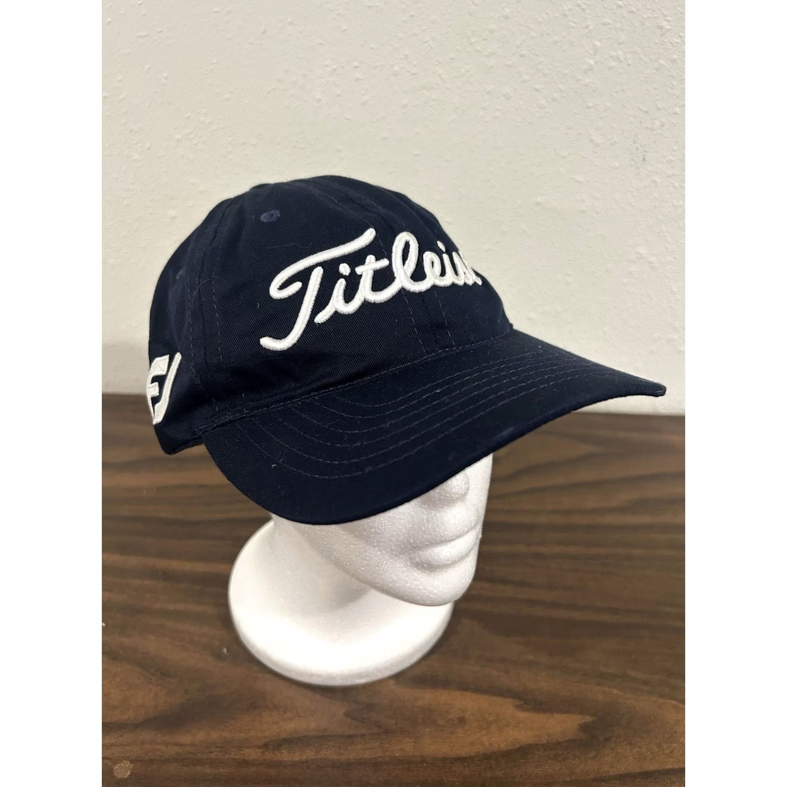 Titleist Titleist Golf Hat Cap Navy Adjustable Strapback Embroidered Logo Men One Size Blue Size ONE SIZE - 2 Thumbnail