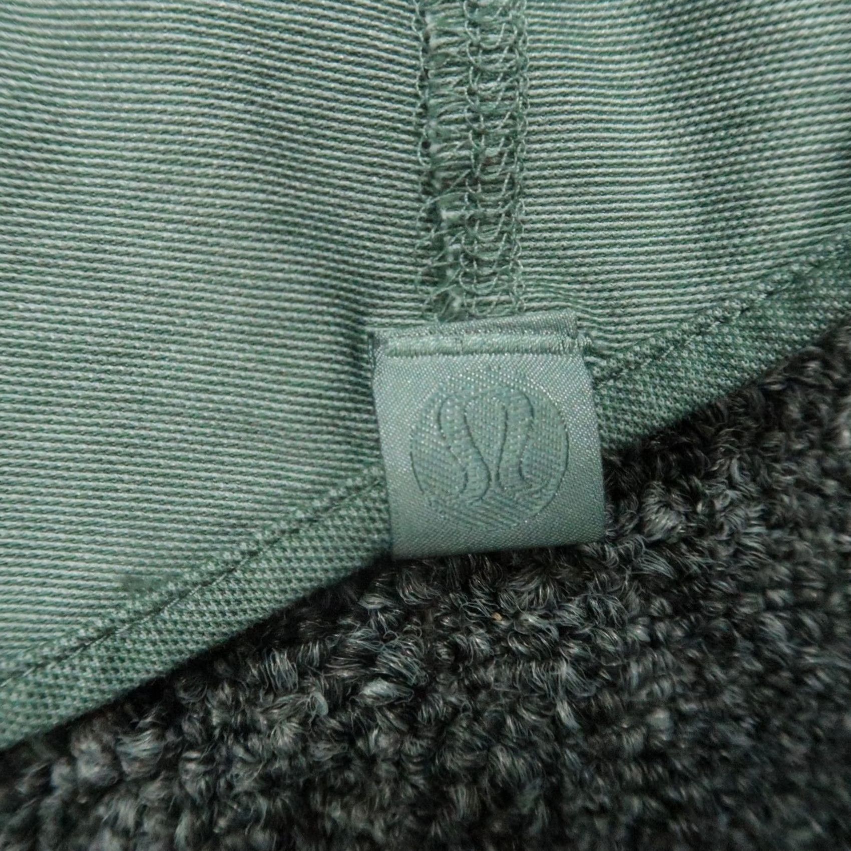 Lululemon Lululemon Shirt Mens Large Green Commission Performance Long Sleeve Button Up Shirt Mens Large Green Commission Performance Button Up Size US L / EU 52-54 / 3 - 3 Thumbnail