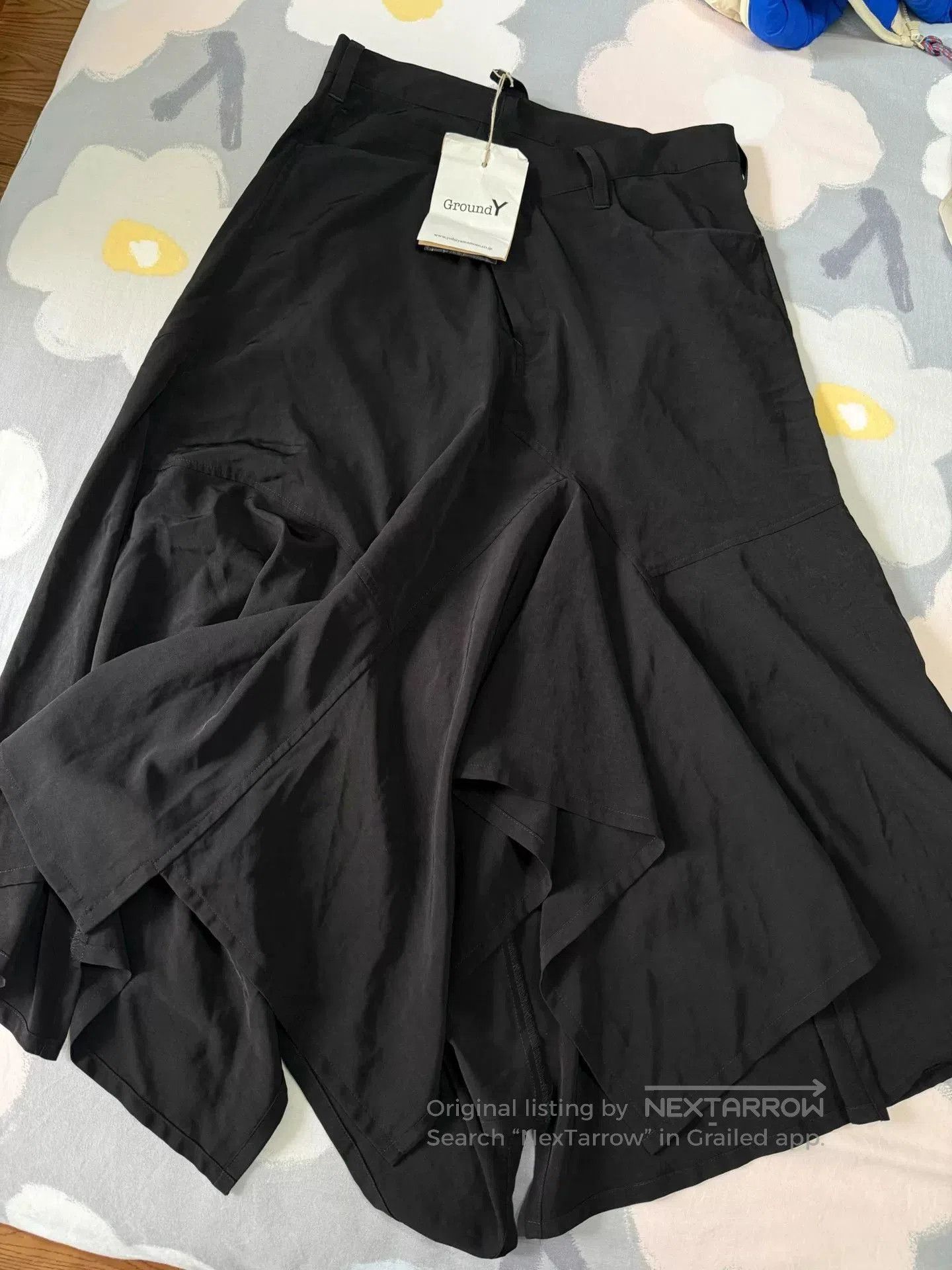 Yohji Yamamoto Yohji Yamamoto Black Skirt. Size 27" / US 4 / IT 40 - 3 Thumbnail