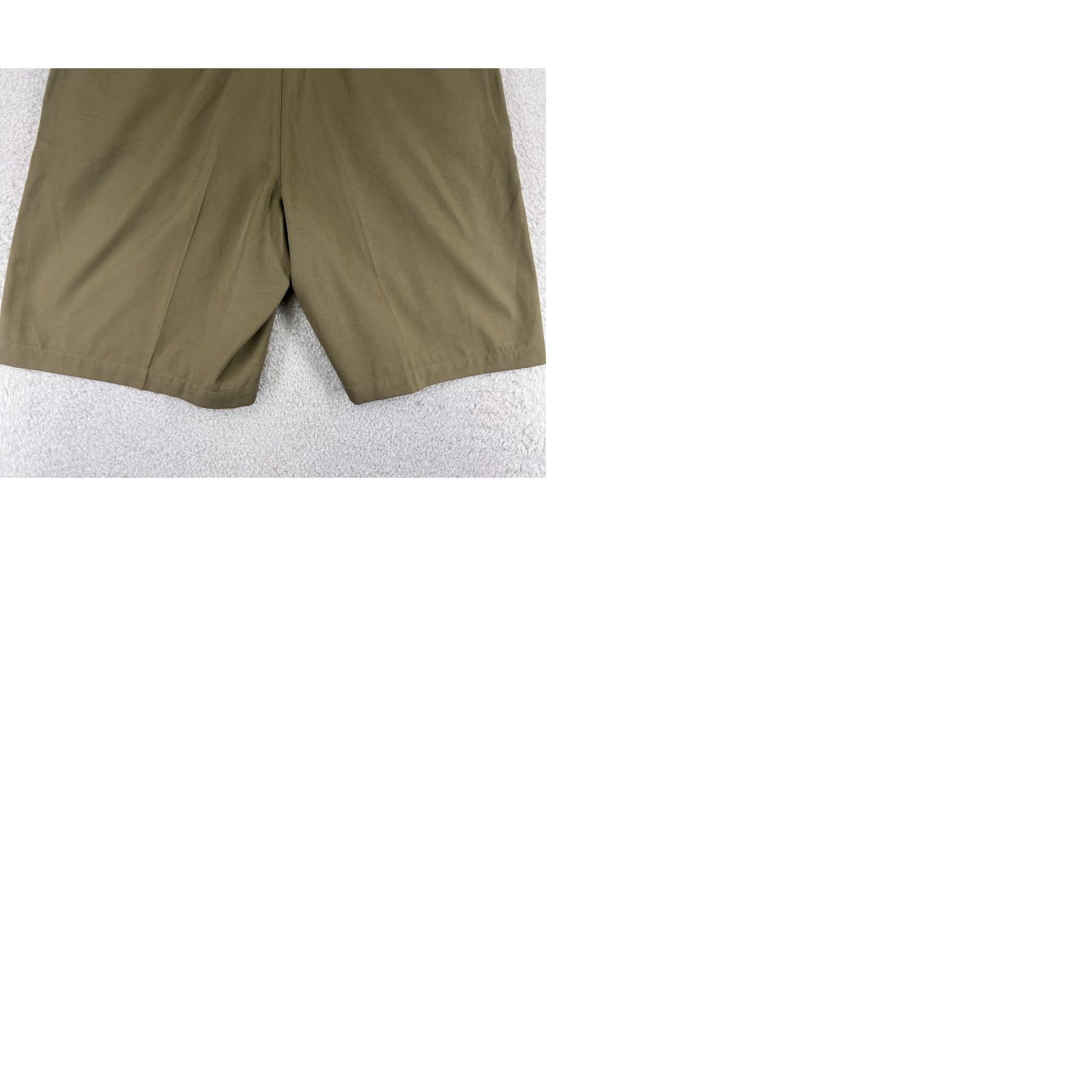 Nike Nike Shorts Adult 36 Beige Golf Pockets 36x10 Swoosh Polyester Bermuda Casual Mens Athletic Sports 90s (Vintage) Size US 36 / EU 52 - 10 Thumbnail