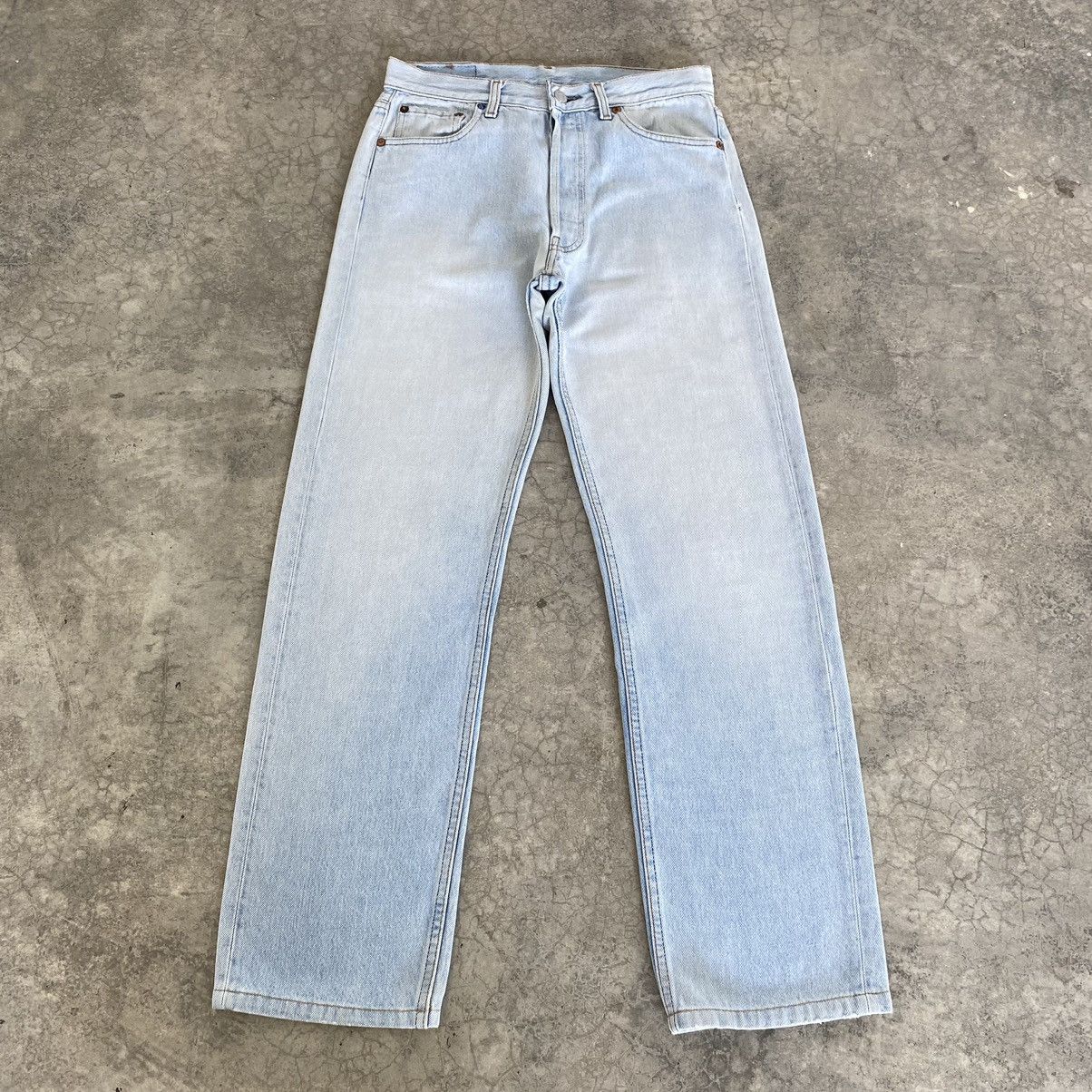 Levi's Size 29x29.5 Vintage Late 80’s Levis 501 Light Blue Jeans Size US 29 - 2 Thumbnail
