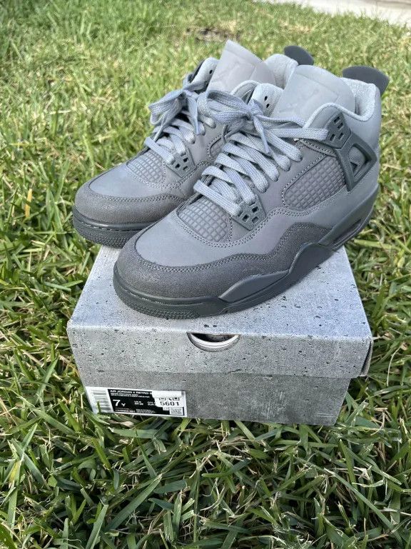 Air Jordan 4 Retro SE Wet Cement