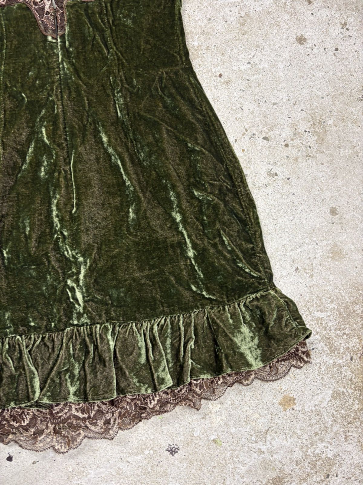 Dolce & Gabbana Vintage 2006 Dolce & Gabbana Velvet Green Mini Dress Lace Size M / US 6-8 / IT 42-44 - 17 Thumbnail