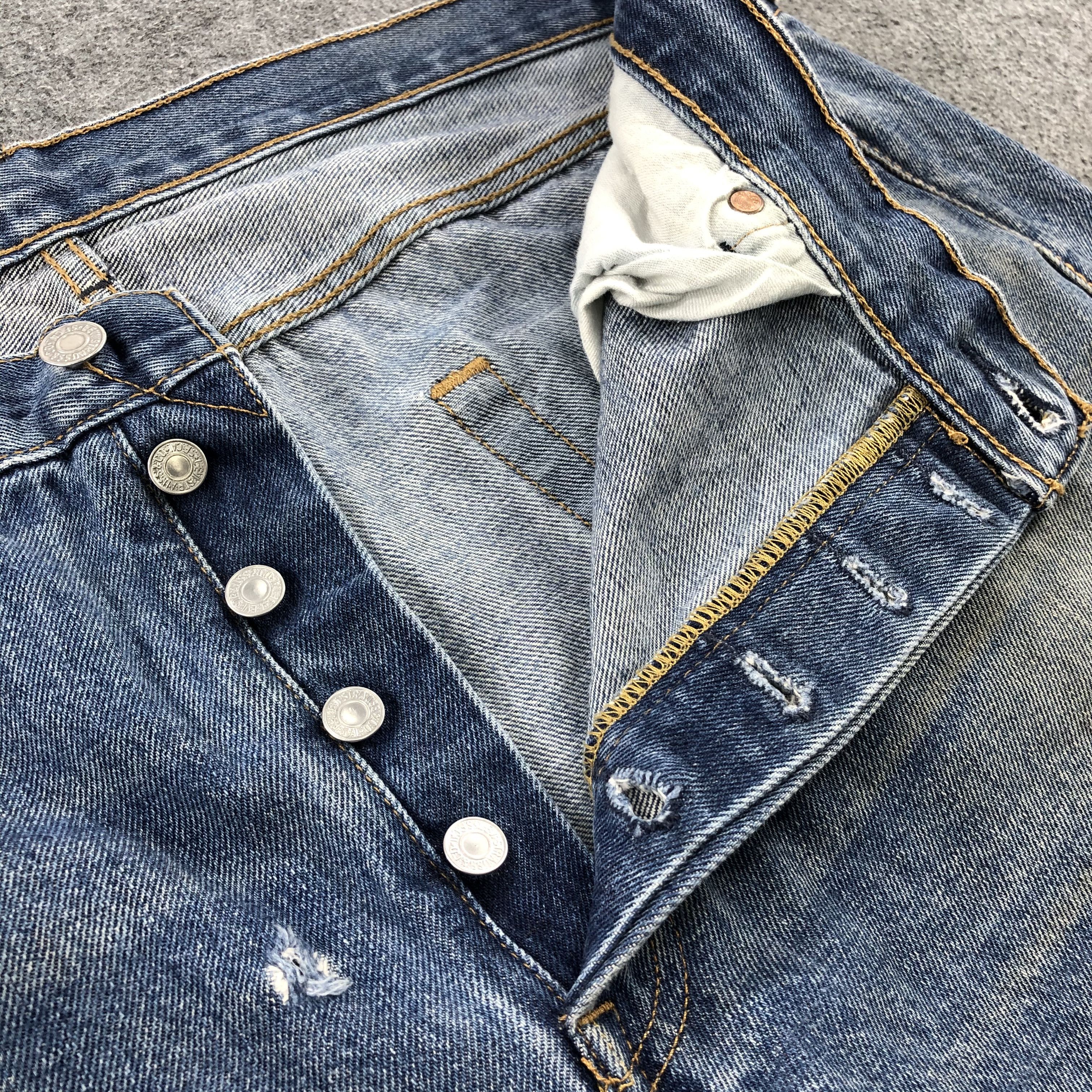 Levi's × Vintage Vintage Blue Wash Levis 501 Jeans-JM1803 Size US 39 - 8 Thumbnail