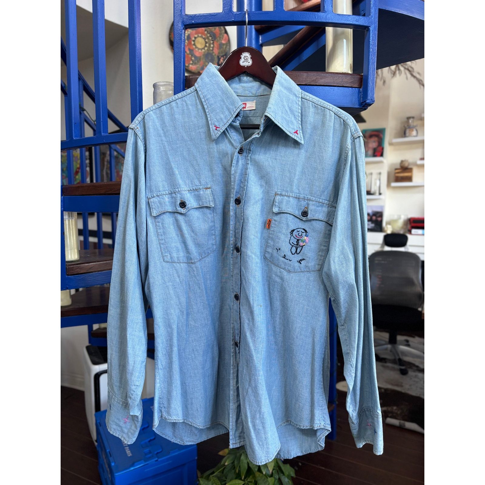 Levi's Levi’s Embroidered Denim Button Down Shirt L Size US L / EU 52-54 / 3 - 1 Thumbnail