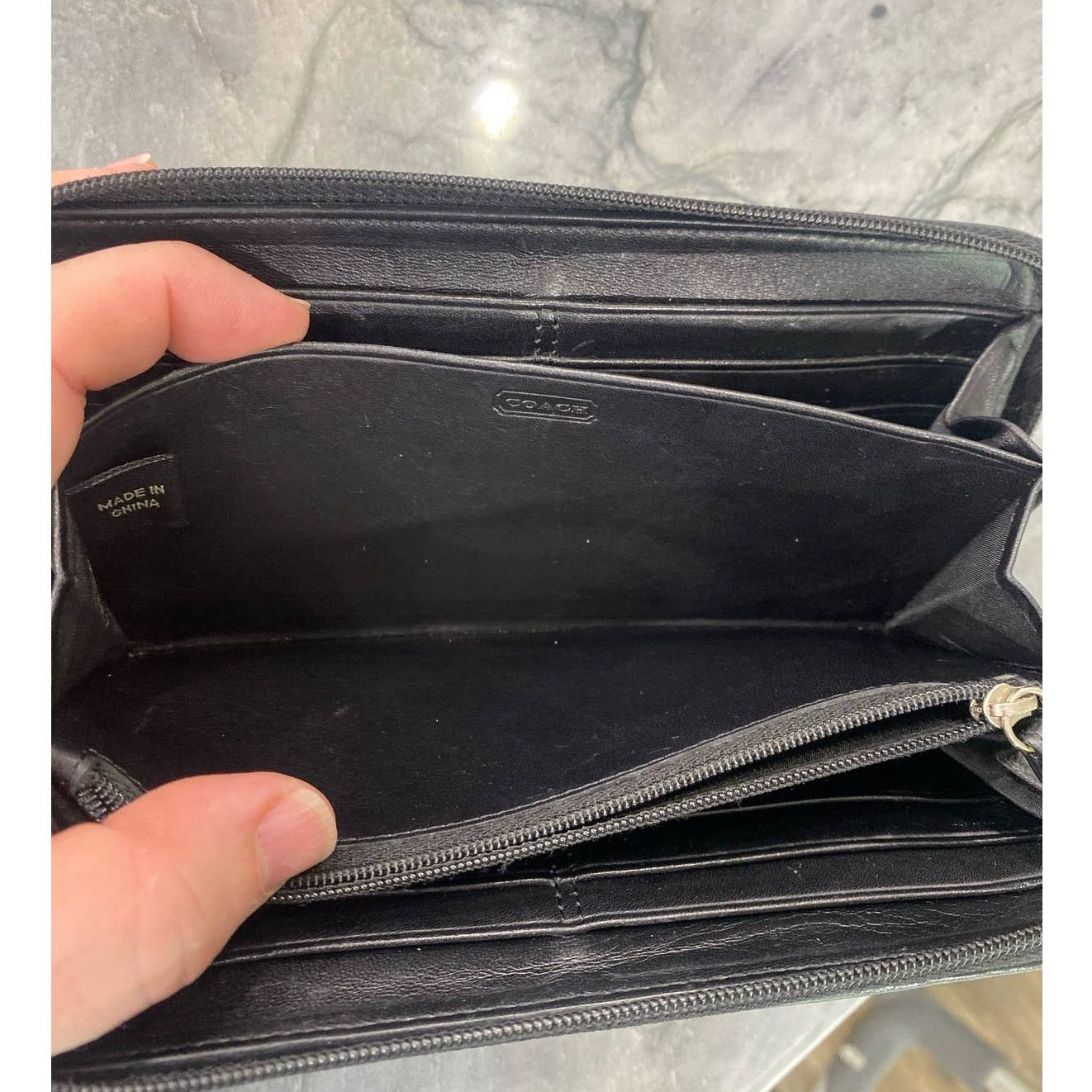 Coach EUC COACH LONG BLACK SIGNATURE WALLET Size ONE SIZE - 13 Thumbnail