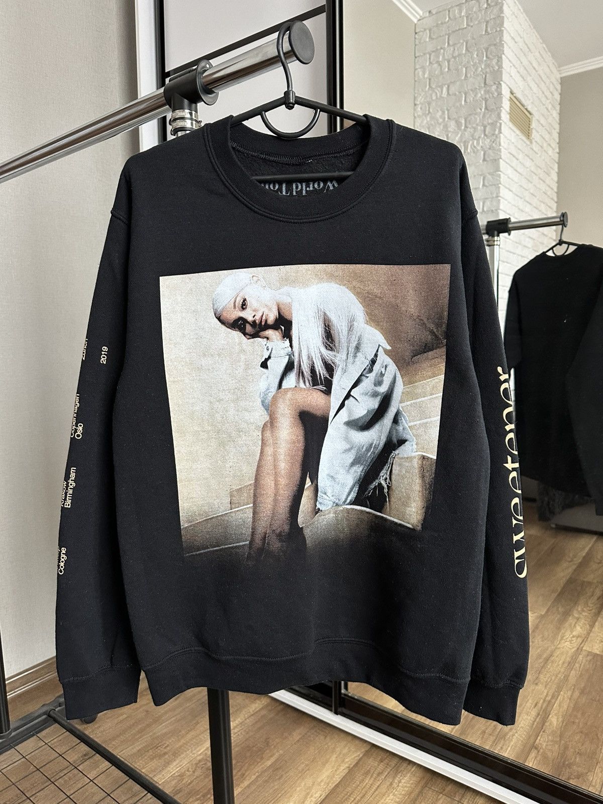 Other 2019 Ariana Grande Sweetener Sweatshirt Crewneck Band Tour Size US S / EU 44-46 / 1 - 1 Thumbnail