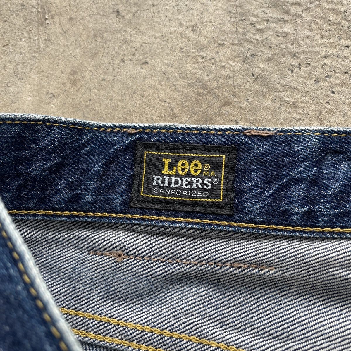 Japanese Brand Vintage Flare Lee Distressed Faded Jeans Denim Pants W29 Size US 29 - 8 Thumbnail