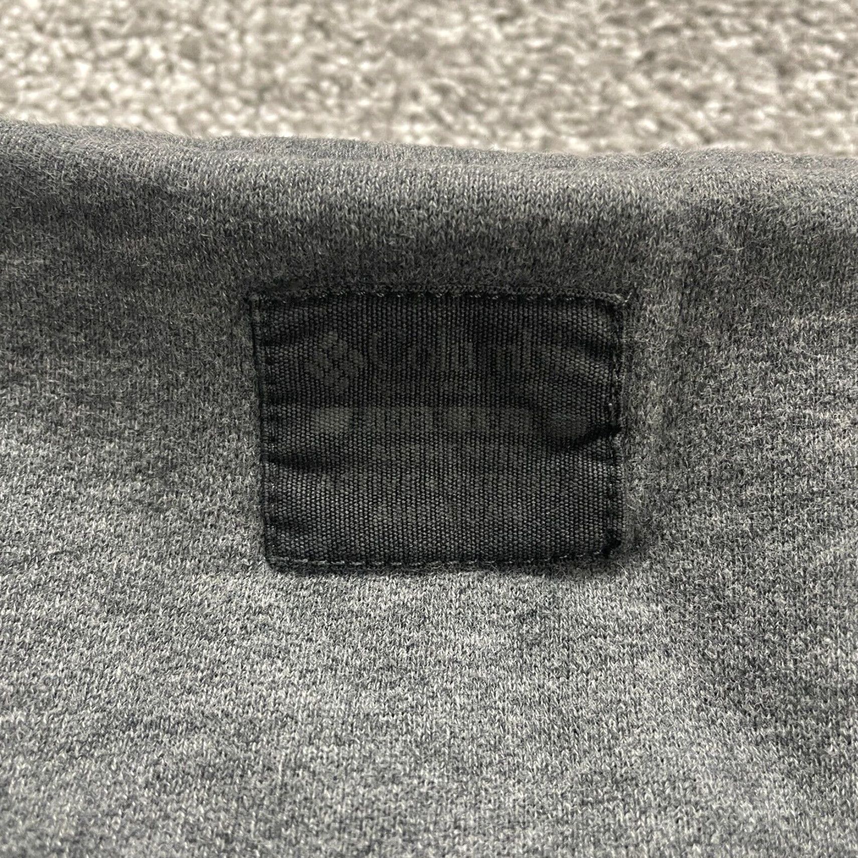 Vintage Columbia Pullover Sweatshirt Men Small Grey Crew Neck Long Sleeve Casual Outdoor Sports Size US S / EU 44-46 / 1 - 5 Thumbnail