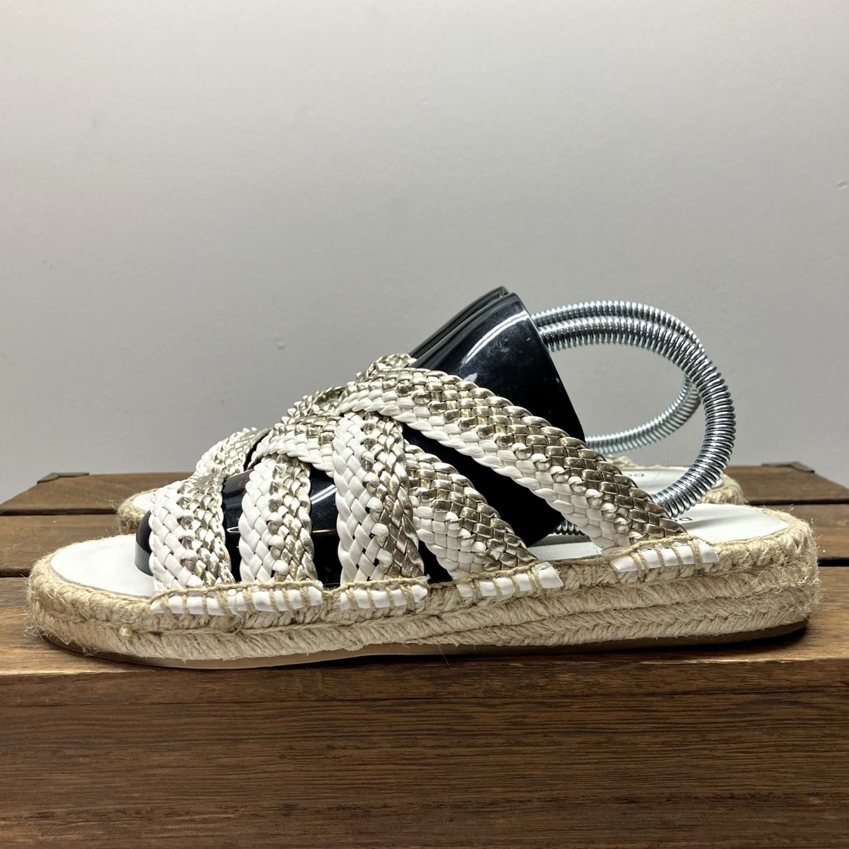 Donald Pliner Donald Pliner Espadrille Womens White Rhonda Sandal Metallic Woven Gold Leather Size Size US 6 / IT 36 - 6 Thumbnail